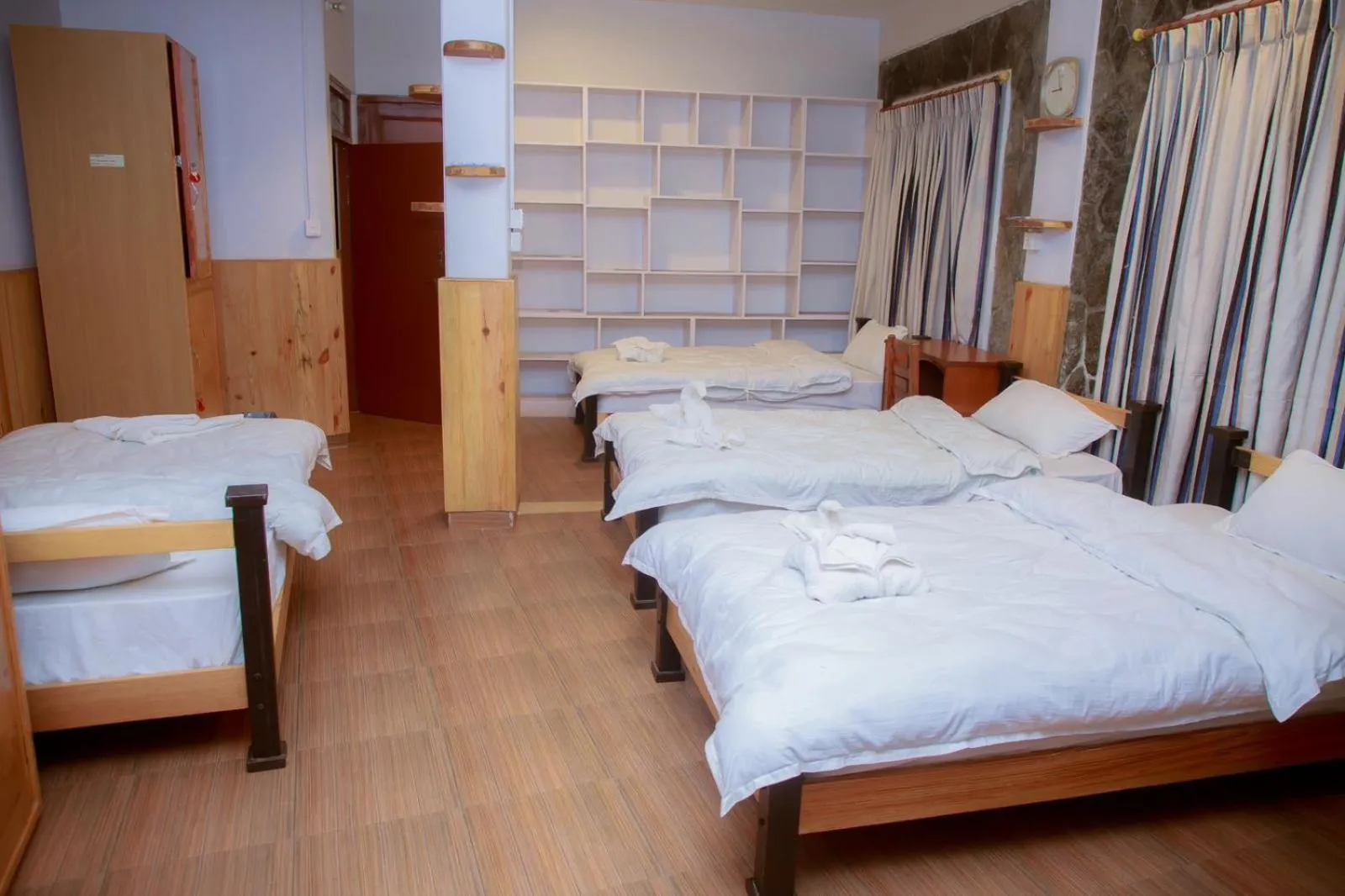 Bed in Roamers Inn