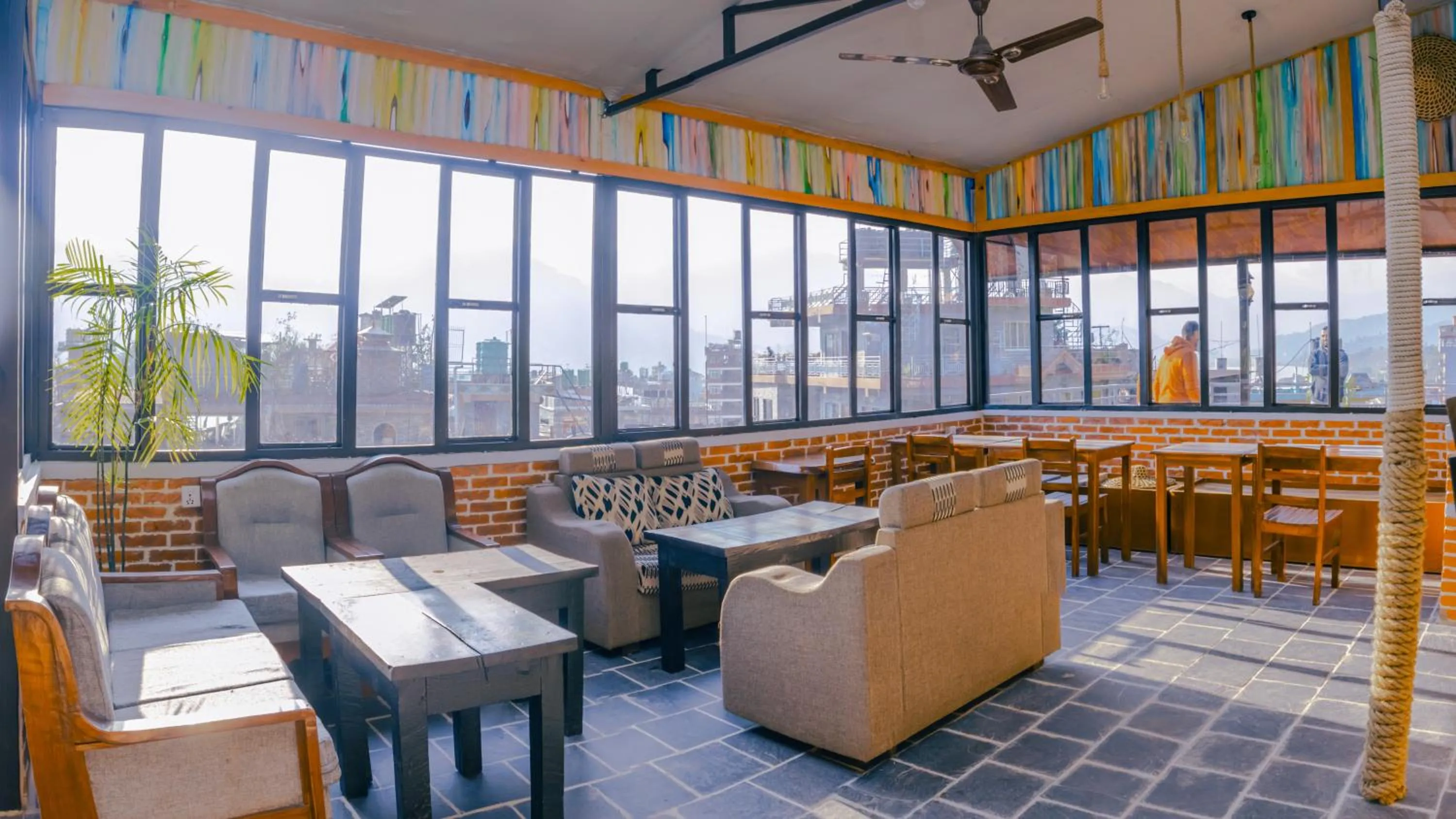 Restaurant/places to eat in Roamers Inn