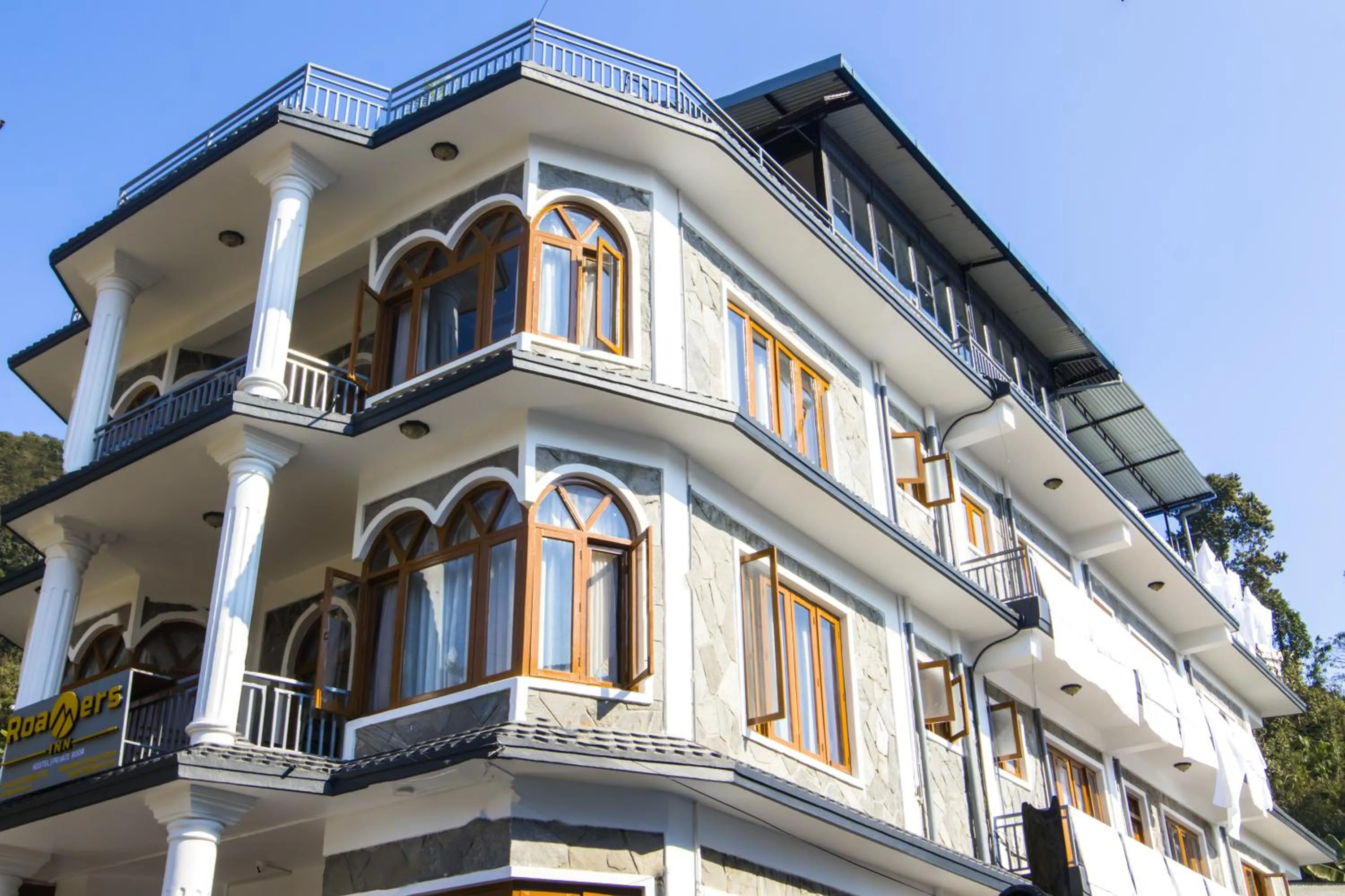 Property building in Roamers Inn