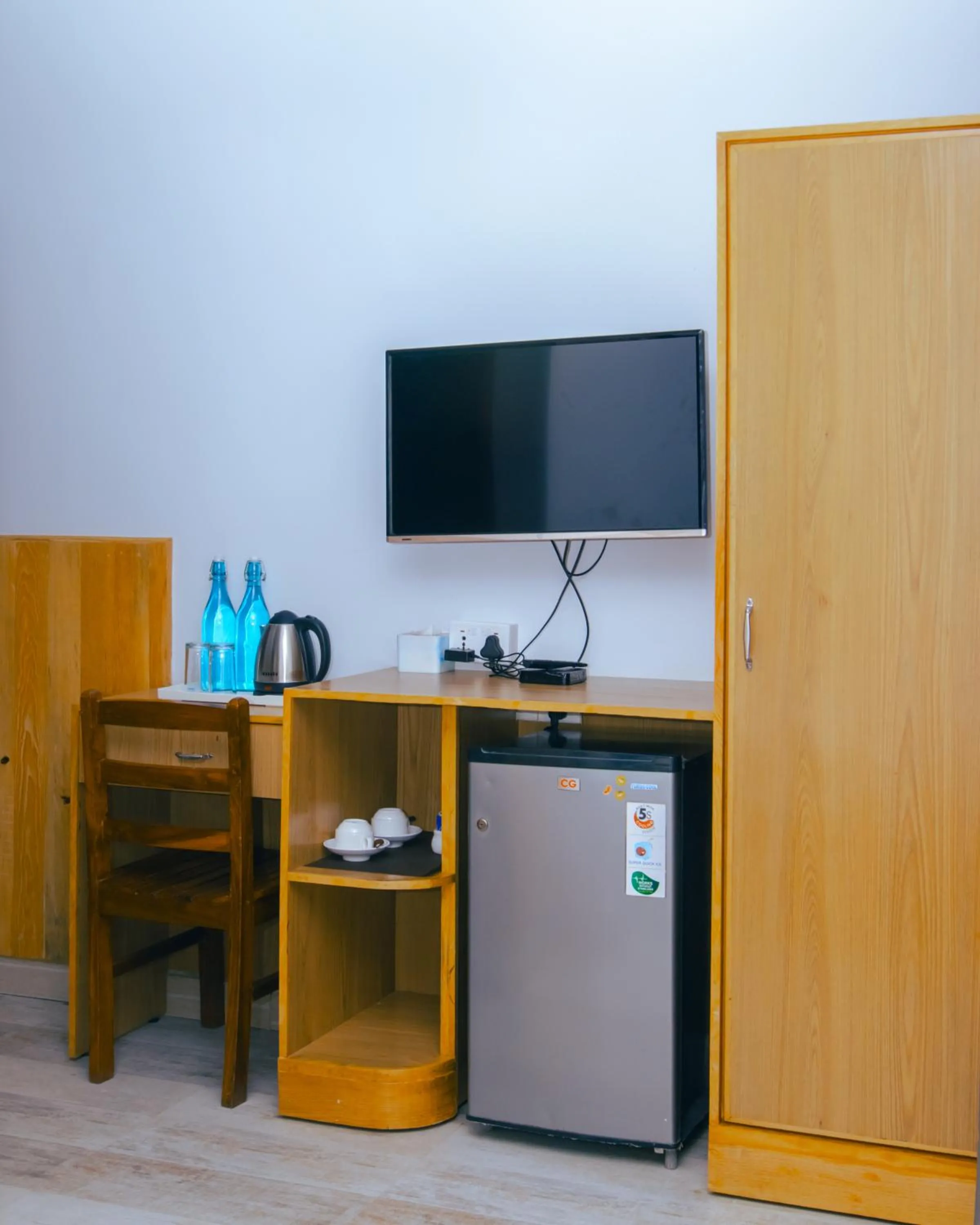 TV and multimedia in Roamers Inn