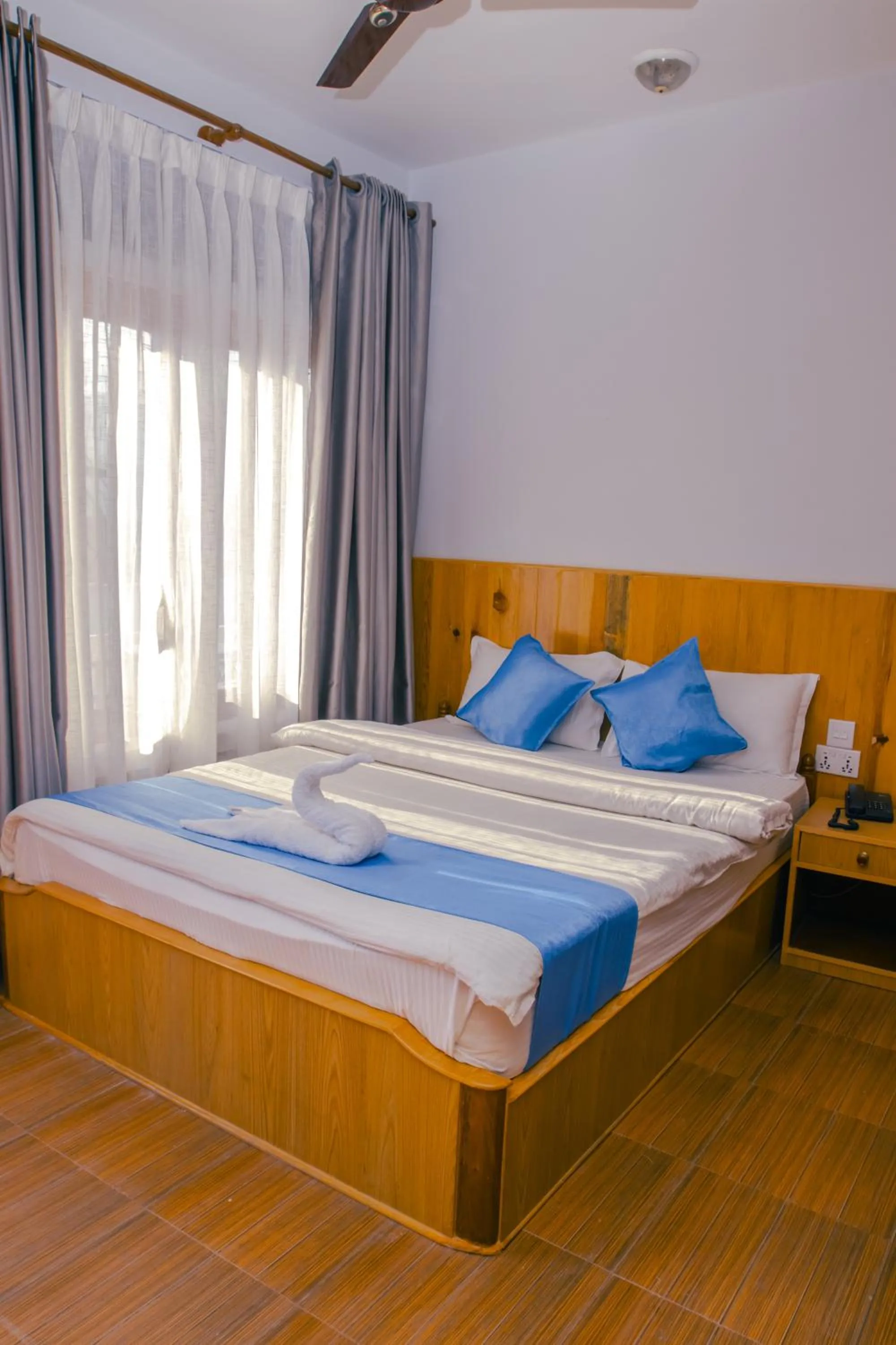 Bed in Roamers Inn