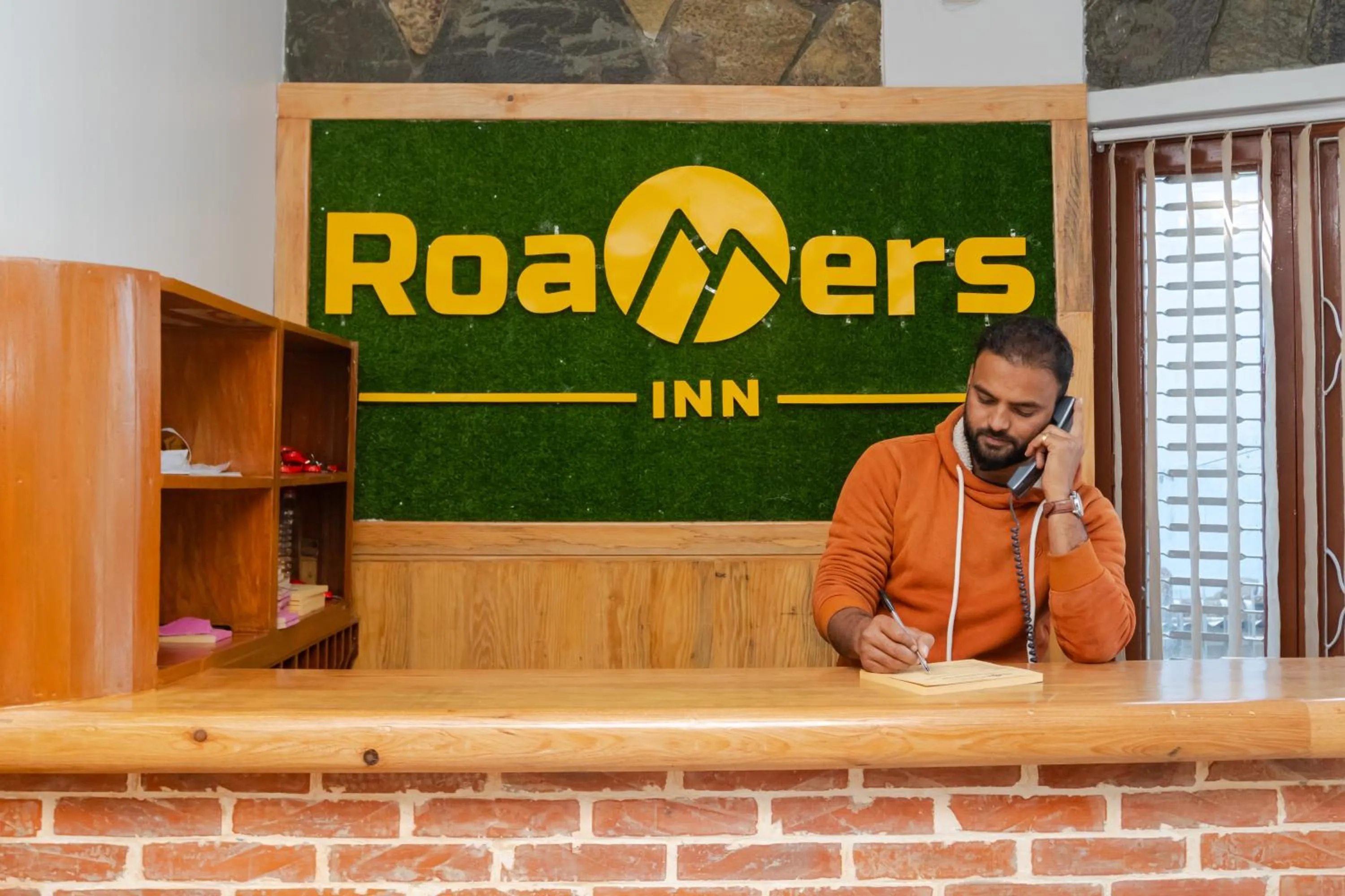 Property logo or sign in Roamers Inn