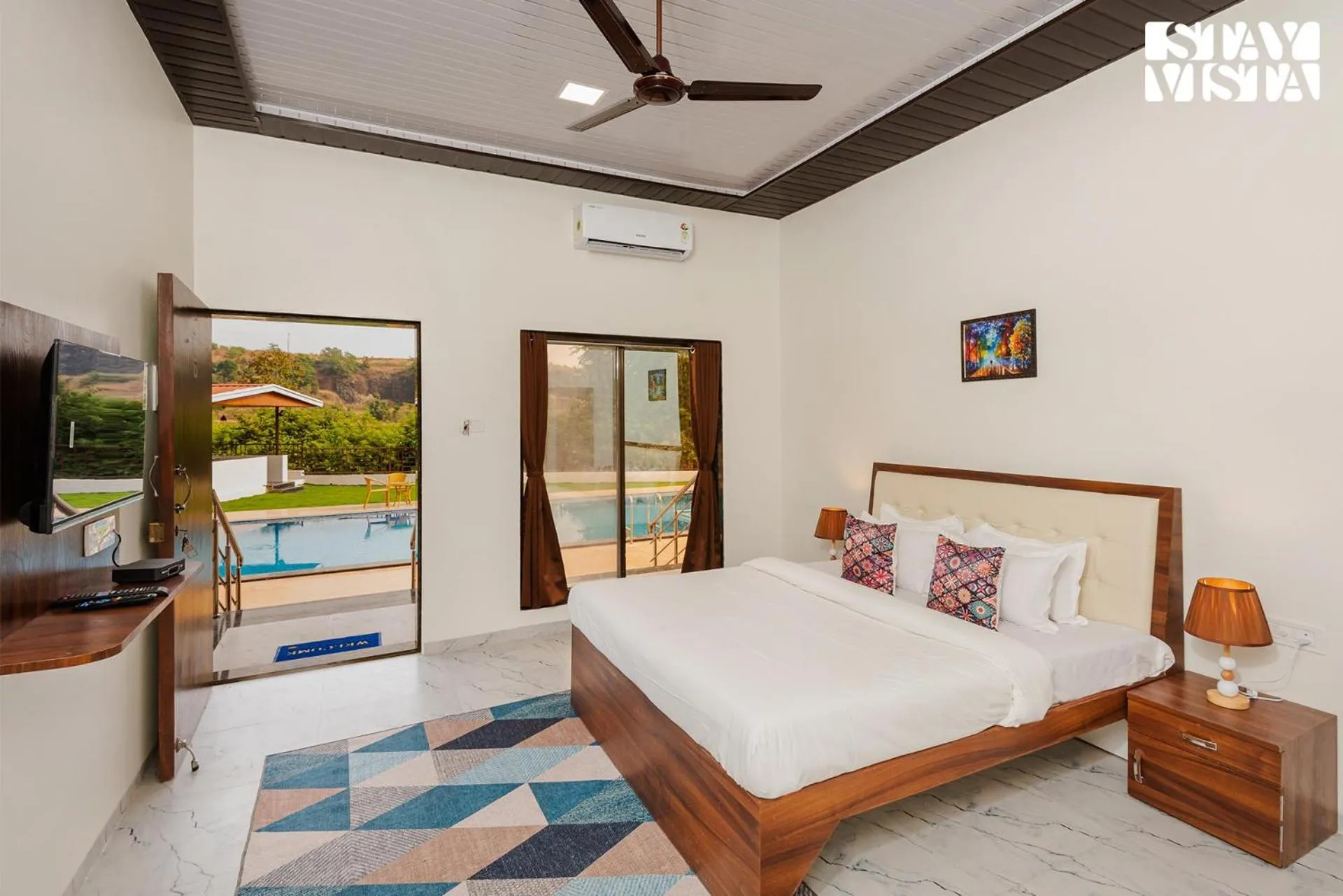 Bedroom, Bed in Mango Splash by VEO - Part of StayVista