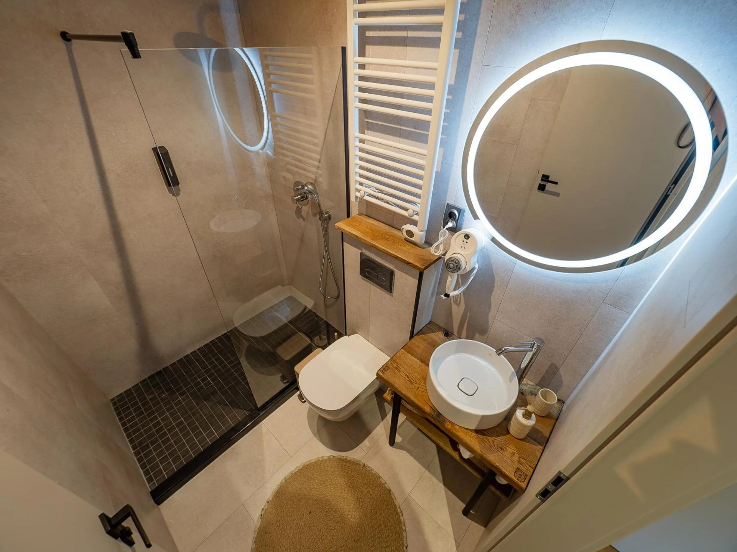 Shower in Craft Inn - Boutique Hotel