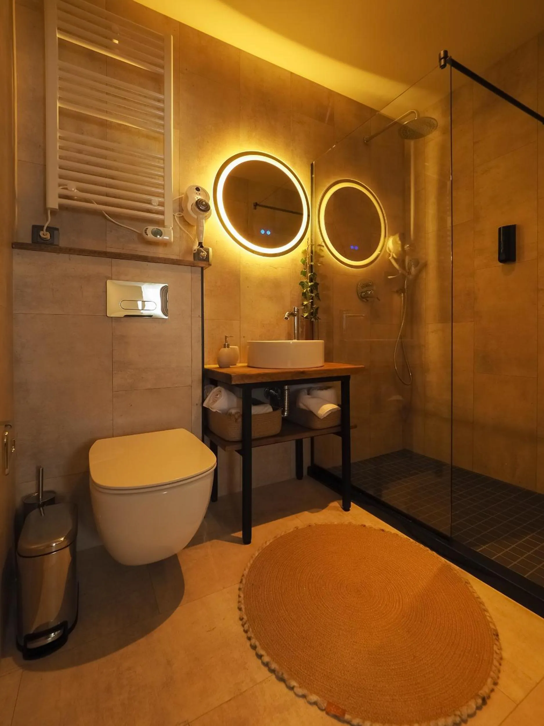 Shower in Craft Inn - Boutique Hotel