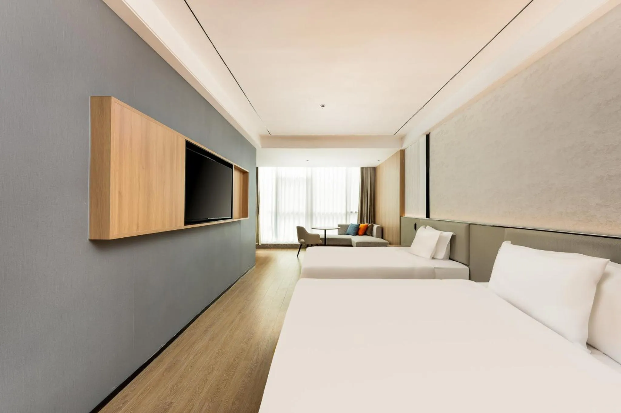 Photo of the whole room, Bed in Holiday Inn Express Binzhou City Center by IHG