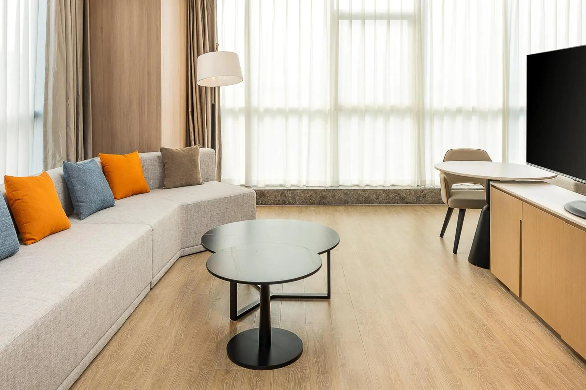 Photo of the whole room in Holiday Inn Express Binzhou City Center by IHG