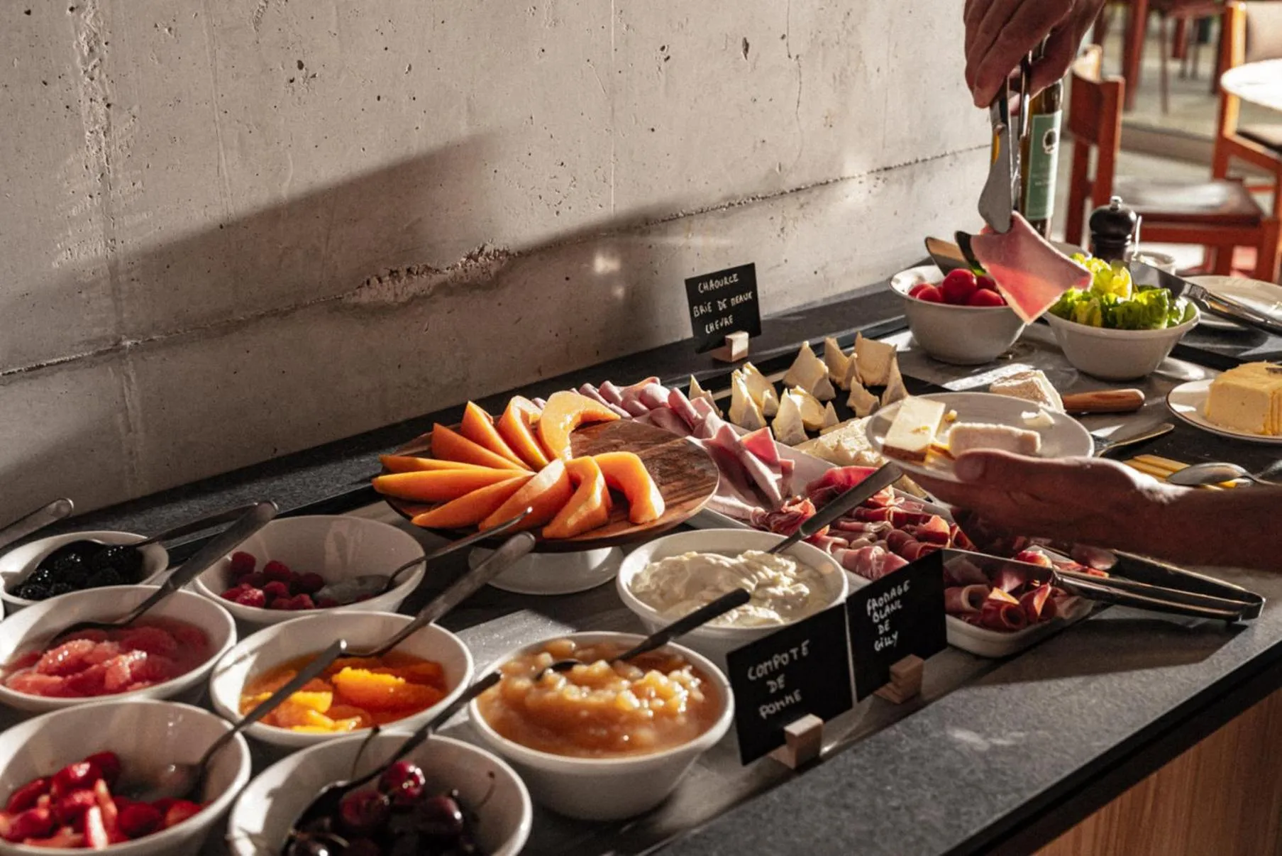 Breakfast in voco Beaune , Cité des Vins by IHG