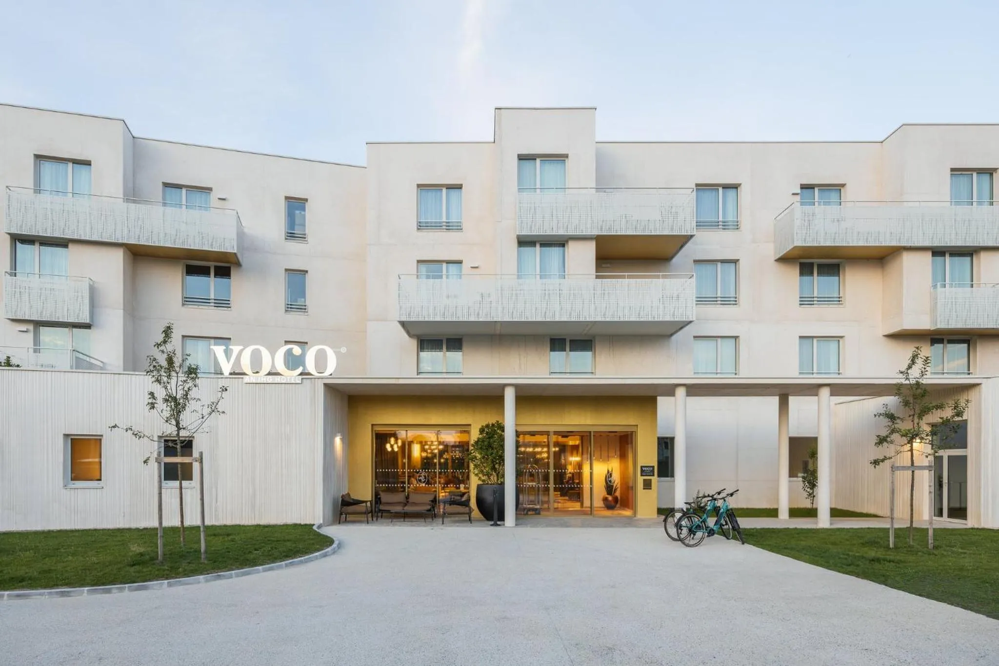 Property building in voco Beaune , Cité des Vins by IHG