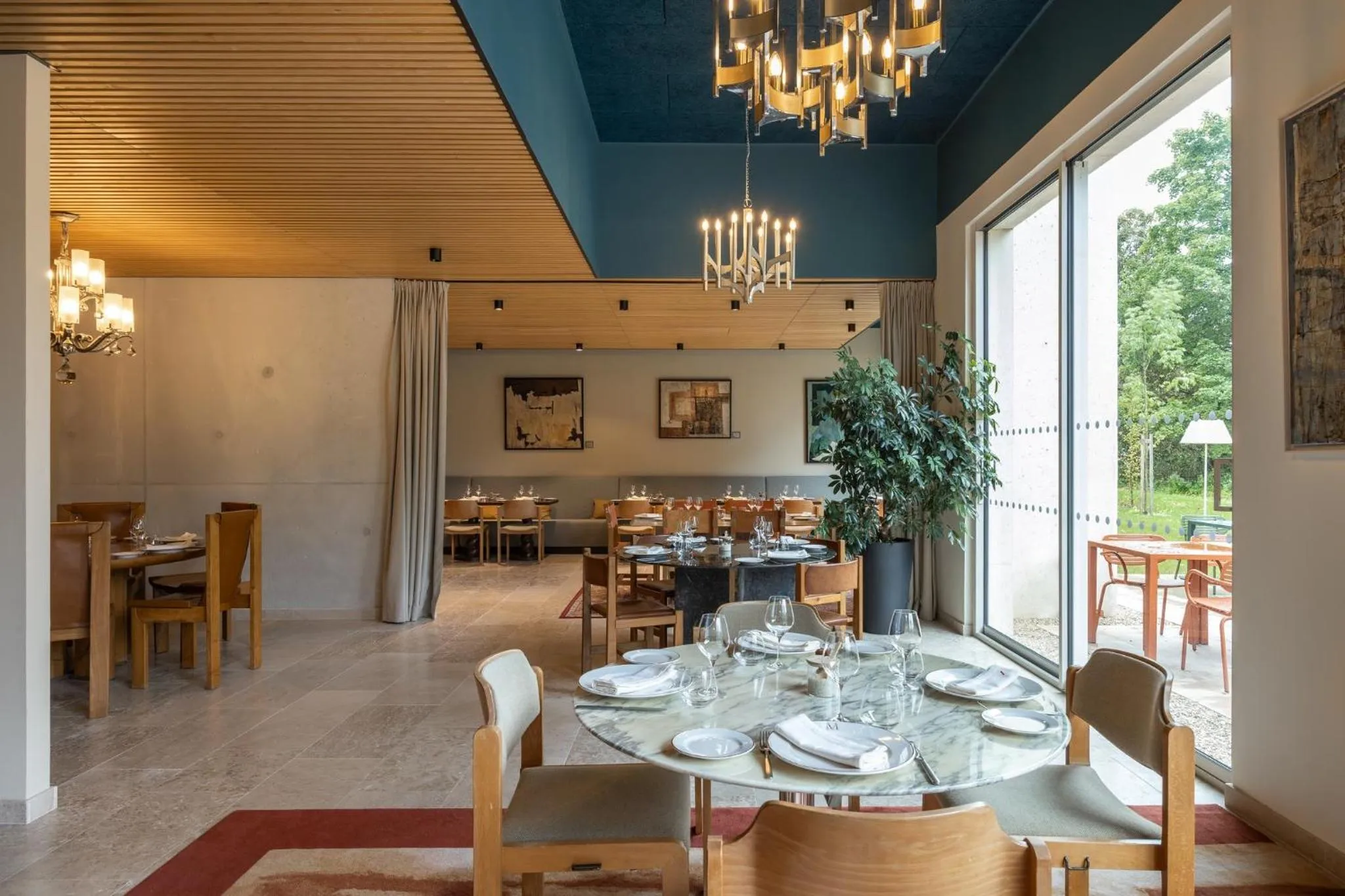 Restaurant/places to eat in voco Beaune , Cité des Vins by IHG