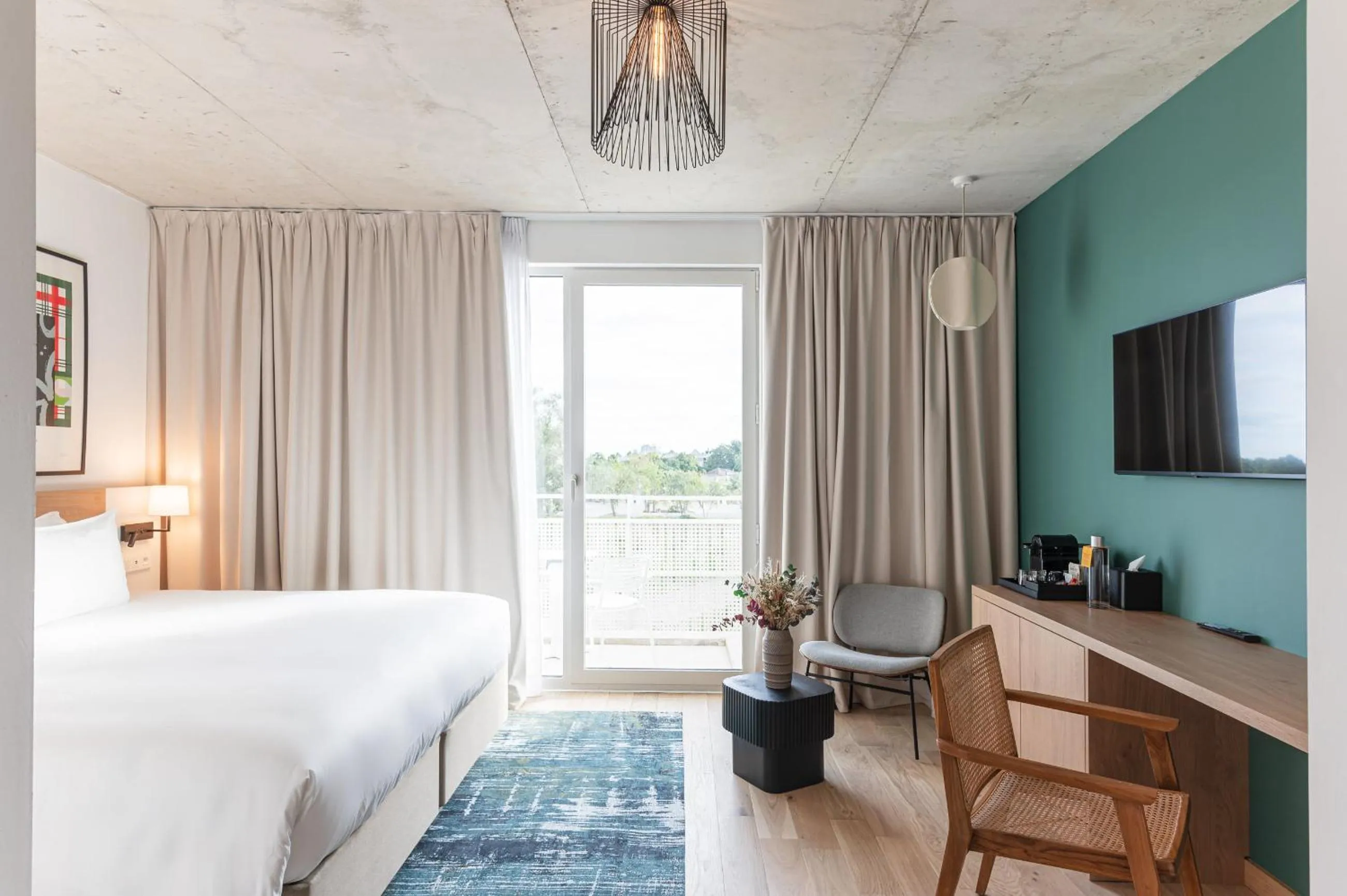 Bedroom, Bed in voco Beaune , Cité des Vins by IHG