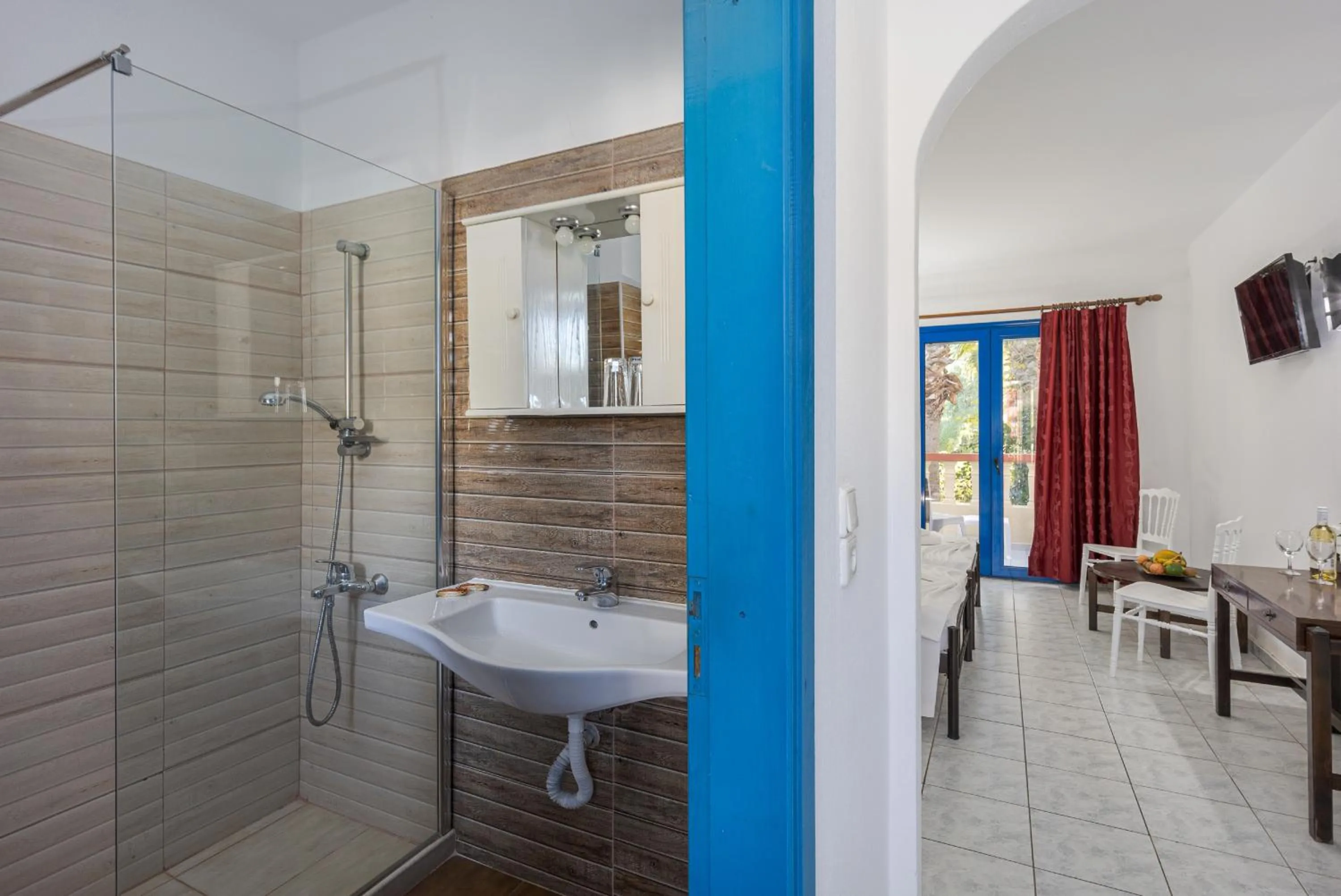 Bathroom in Palm Bay by Estia