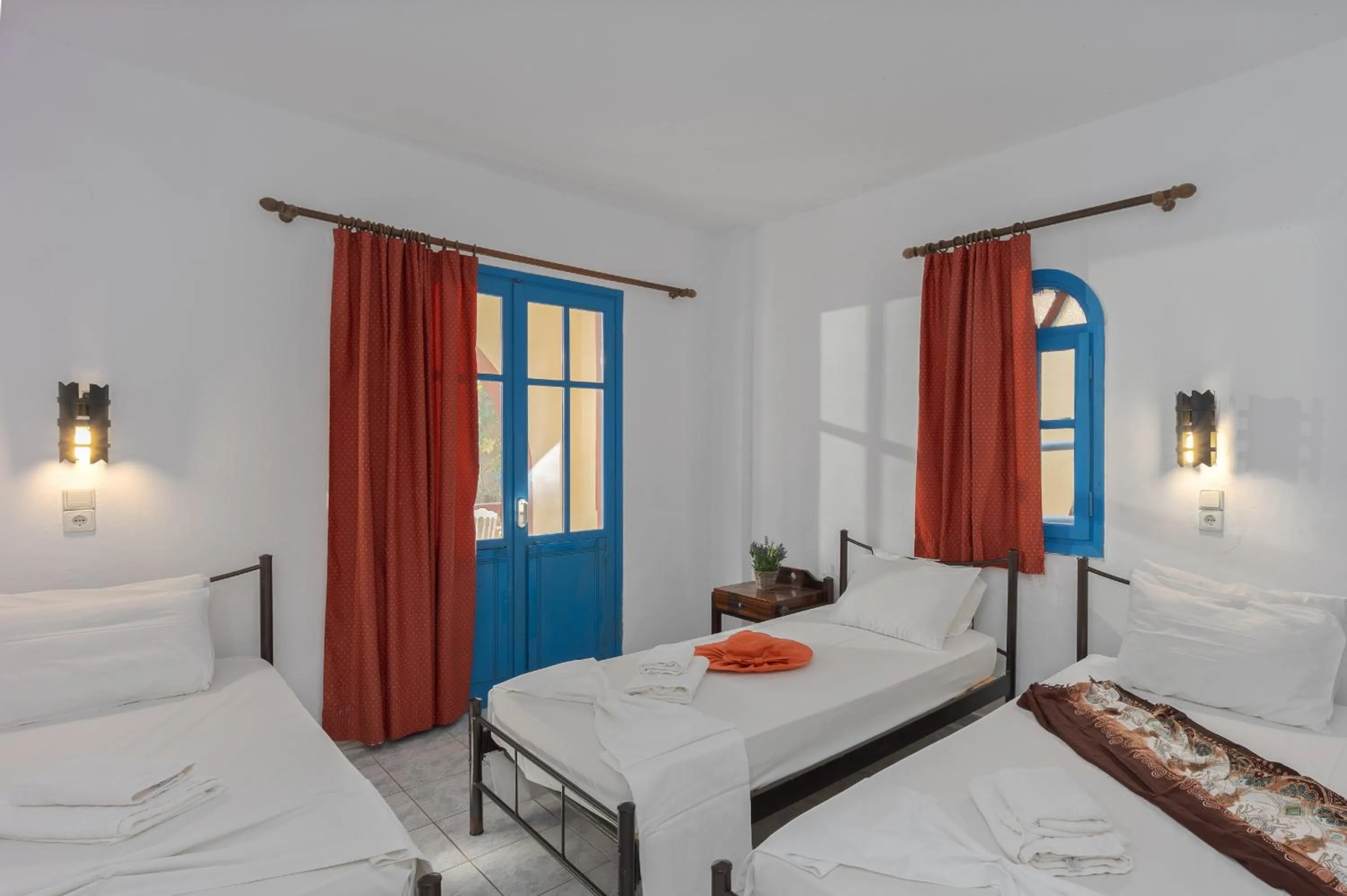 Bed in Palm Bay by Estia