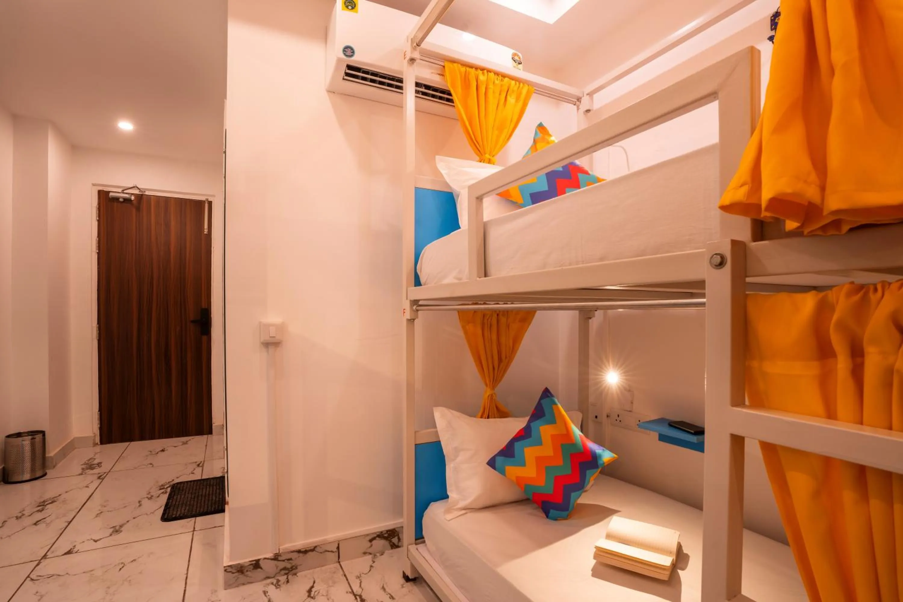 Bed in goSTOPS PLUS Gurugram, Baani Square