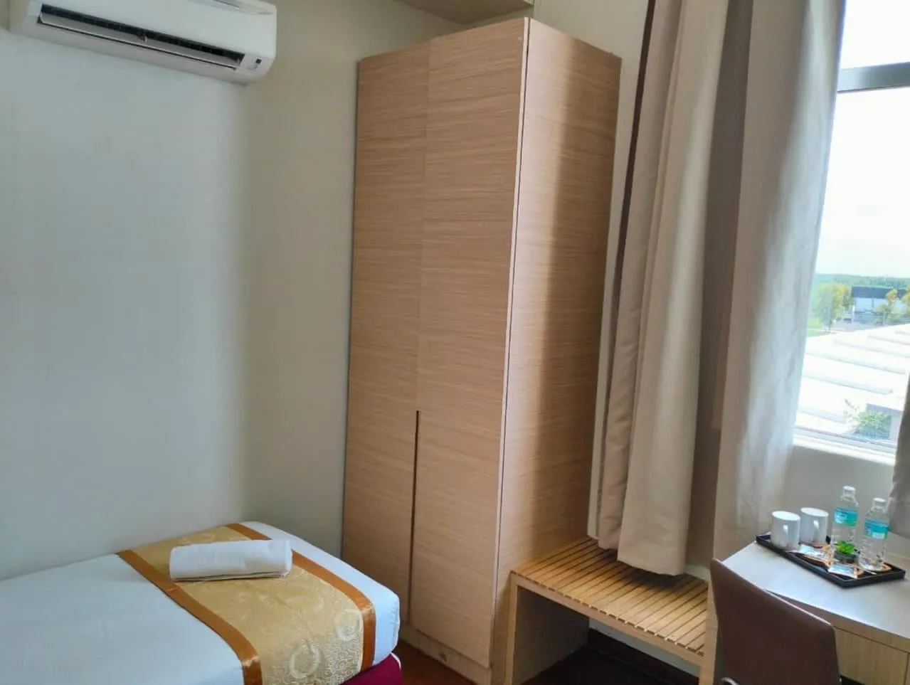 Bedroom, Bed in Sunflower World Hotel