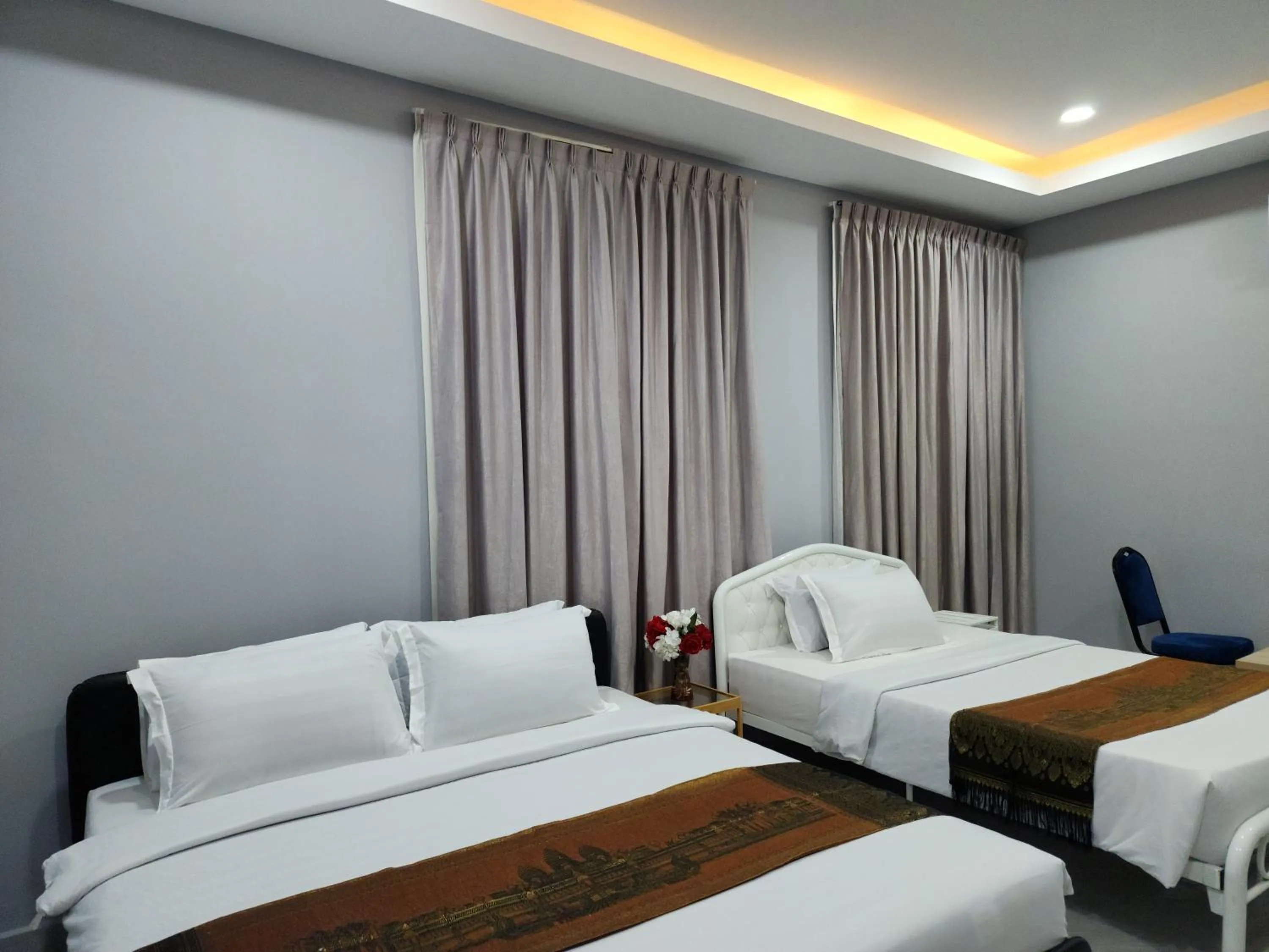Deluxe Triple Room in BKK Concept Hotel