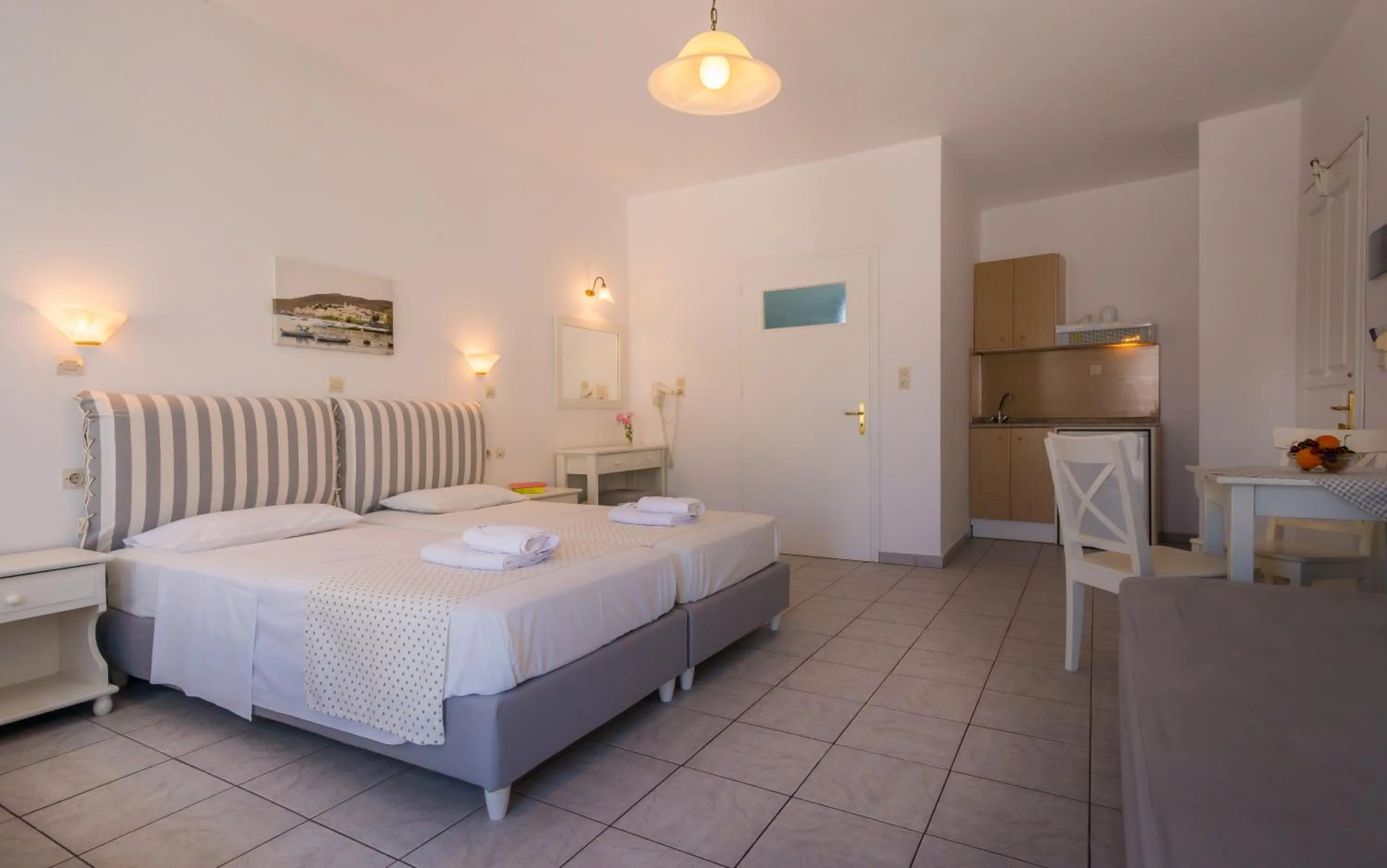 Bedroom, Bed in Aeolis Hotel