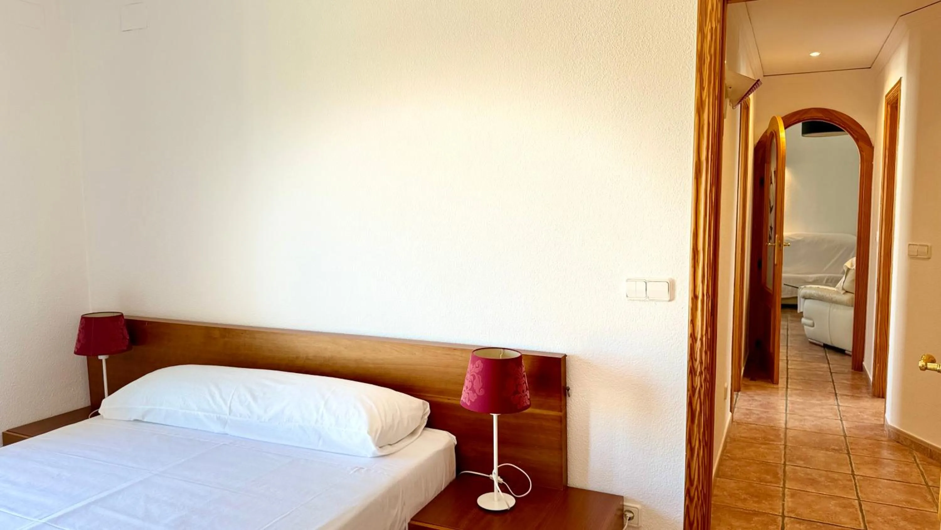 Bedroom, Bed in Apartamentos Carlton VyB