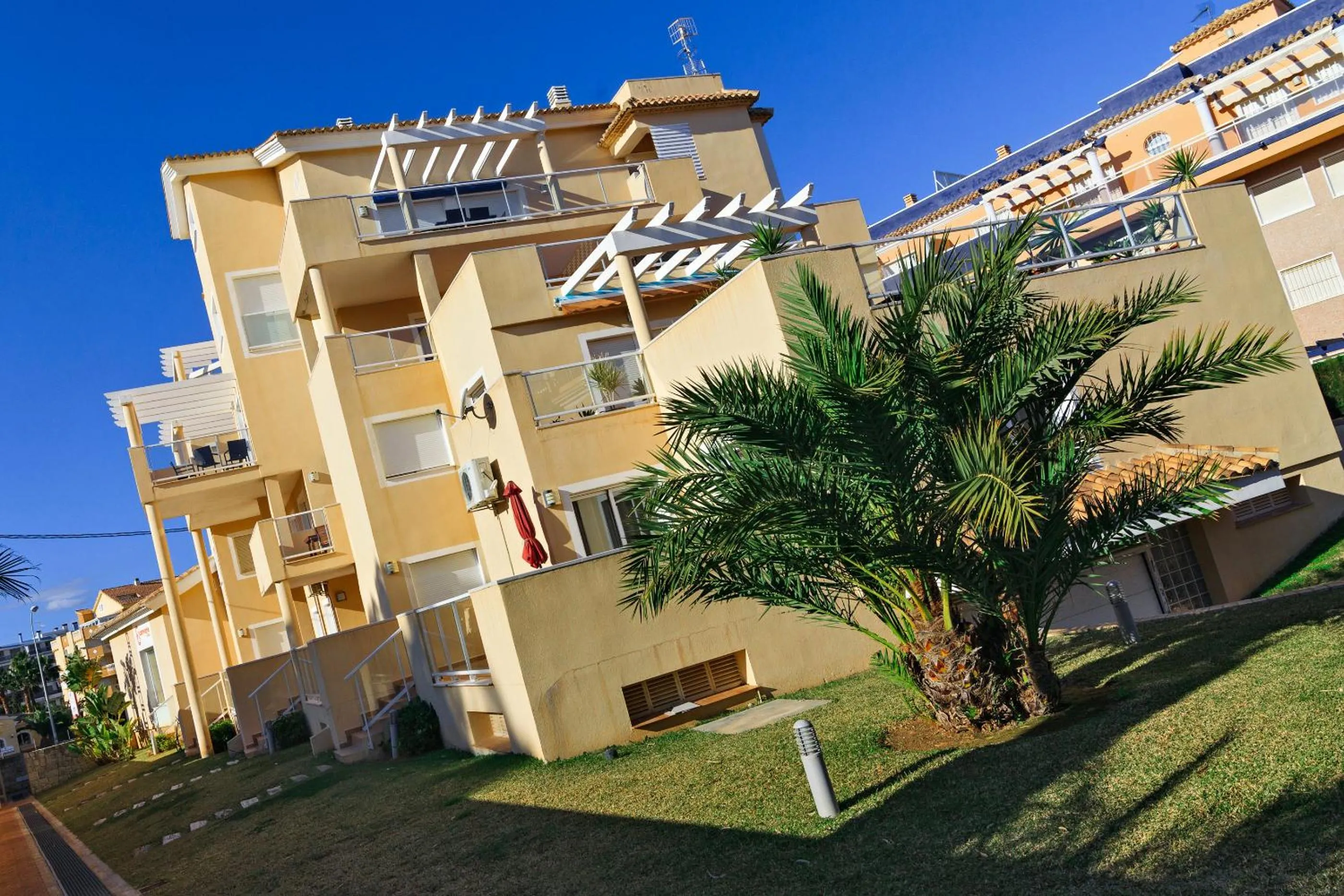 Property building in Apartamentos Carlton VyB