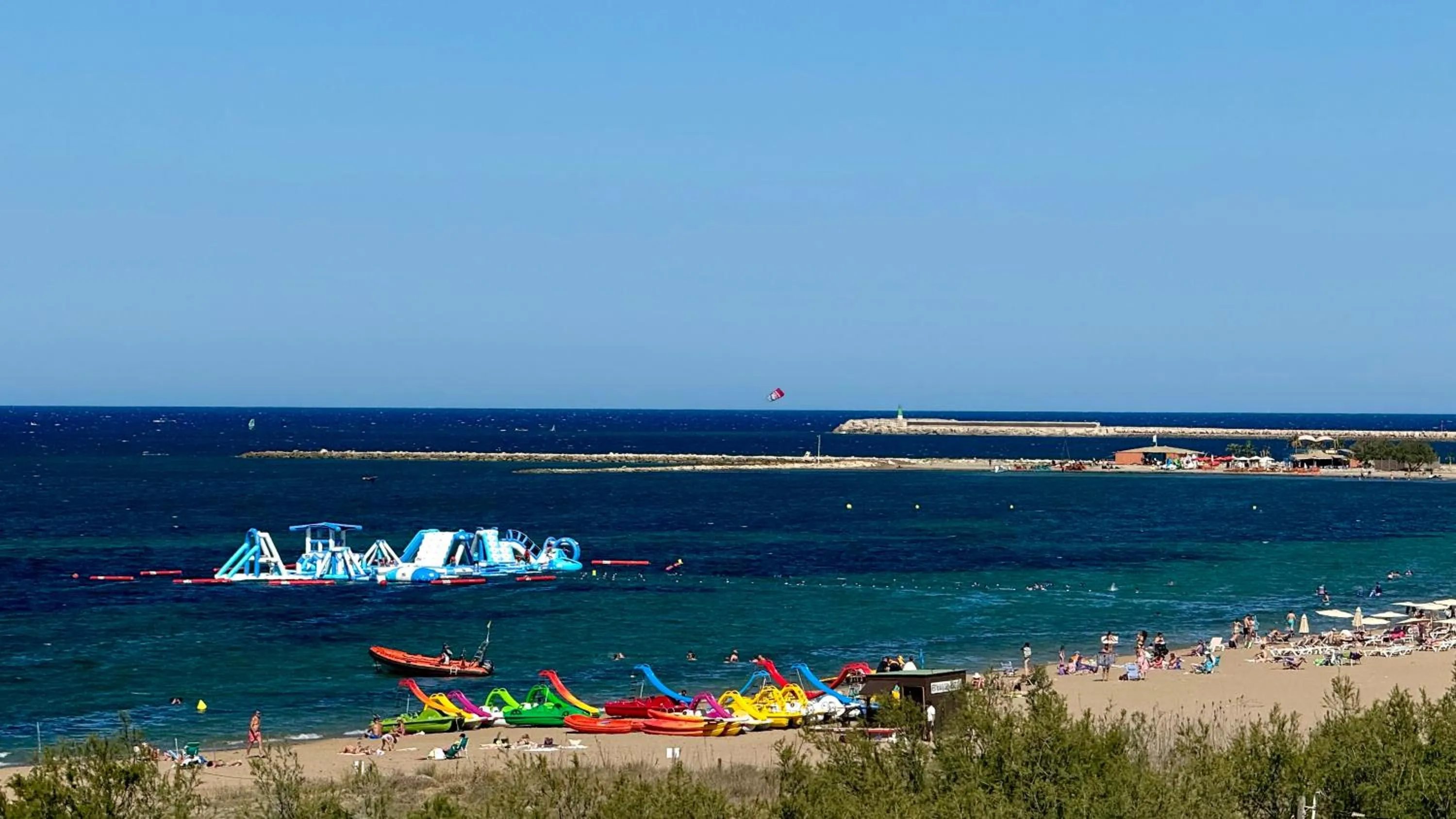 Beach in Apartamentos Carlton VyB