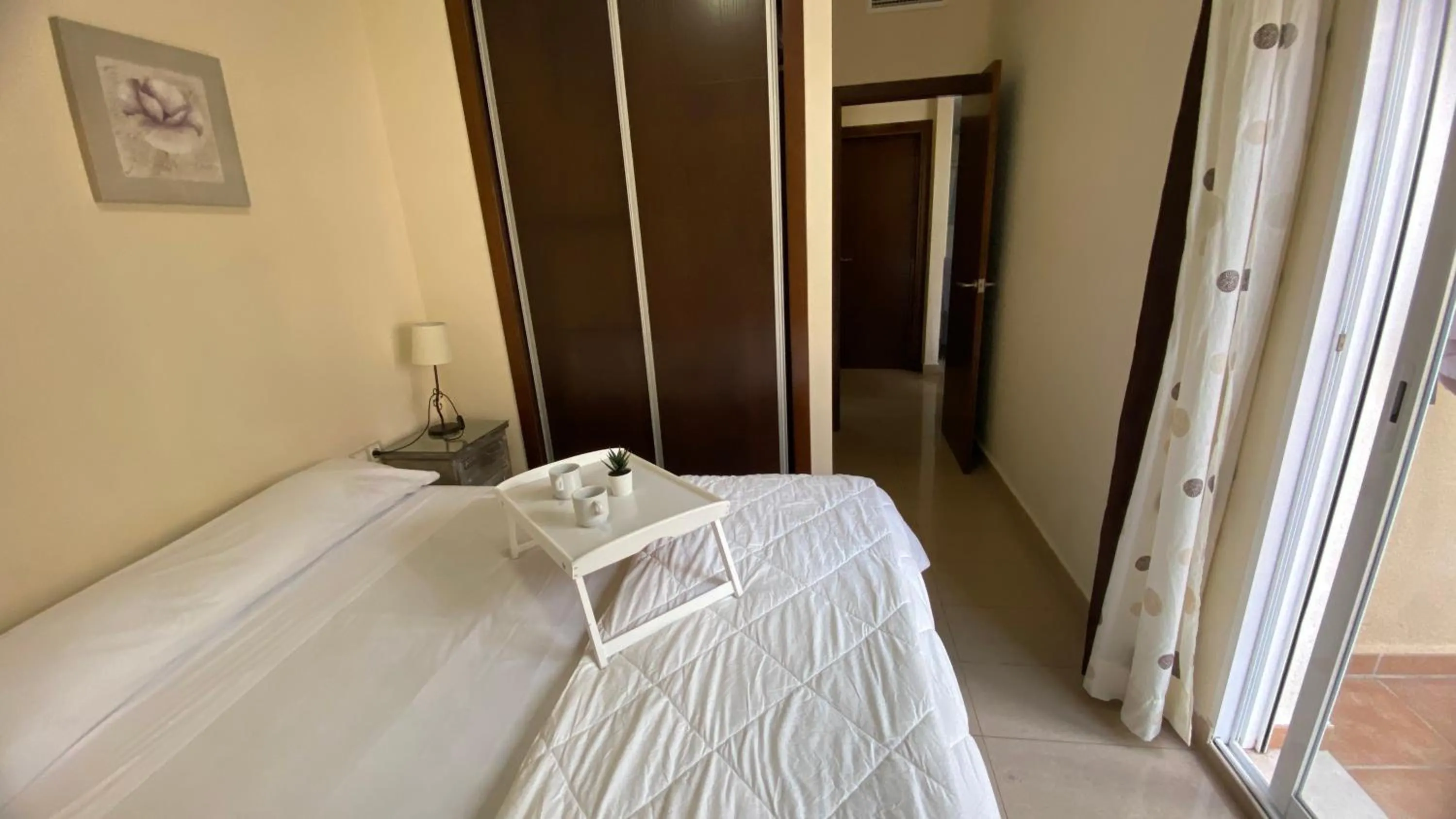 Bedroom, Bed in Apartamentos Carlton VyB