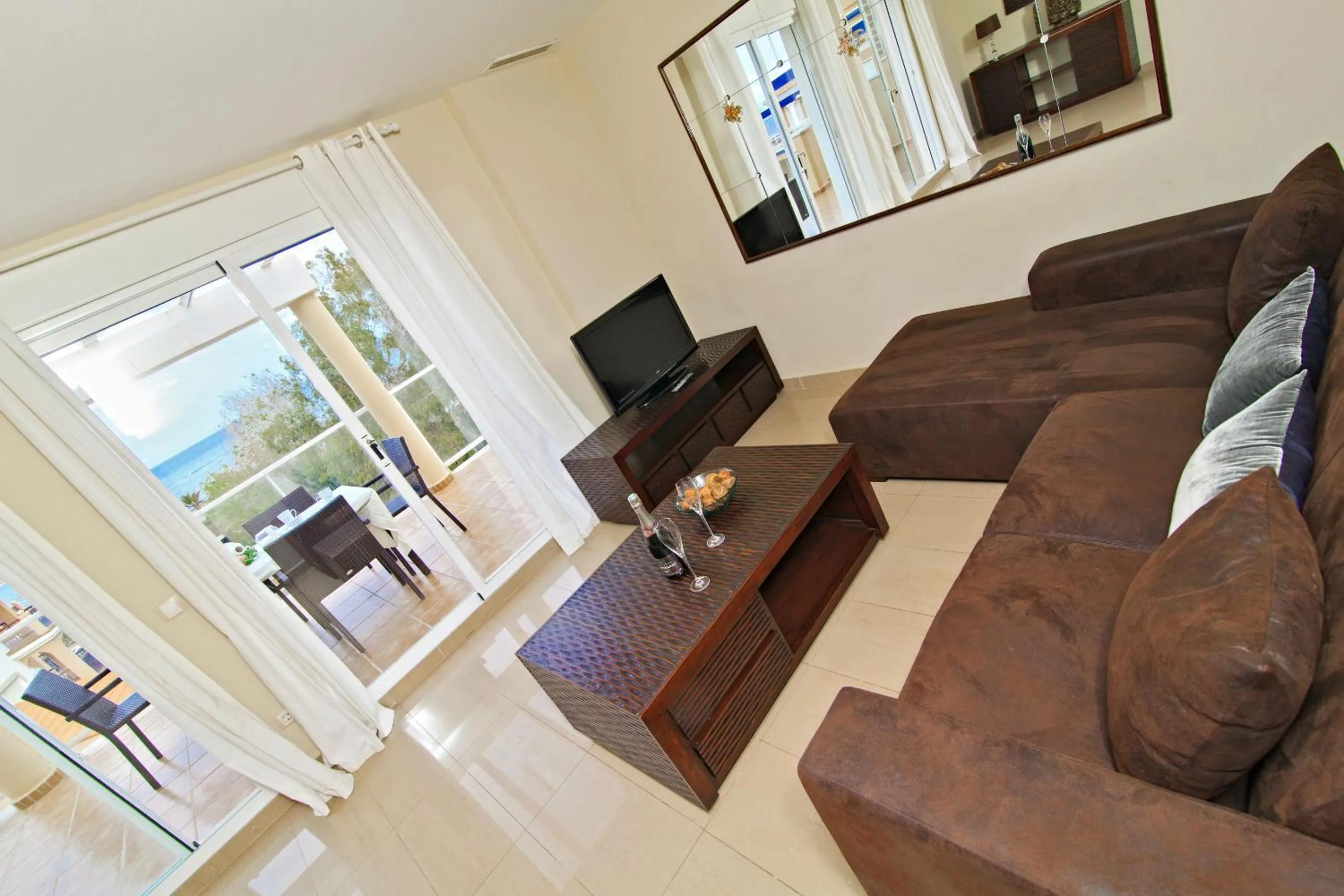 Living room in Apartamentos Carlton VyB