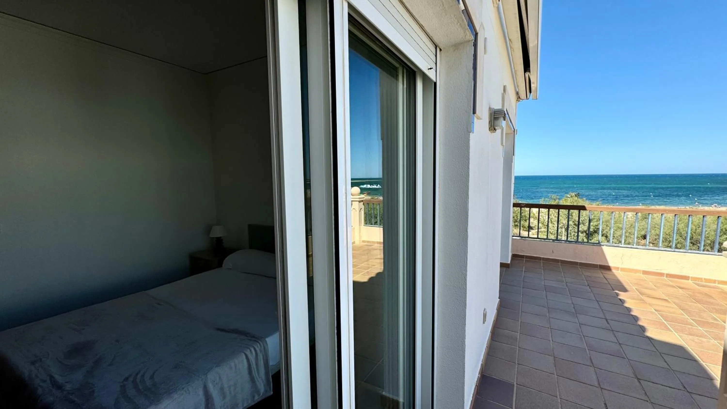 Sea view, Bed in Apartamentos Carlton VyB