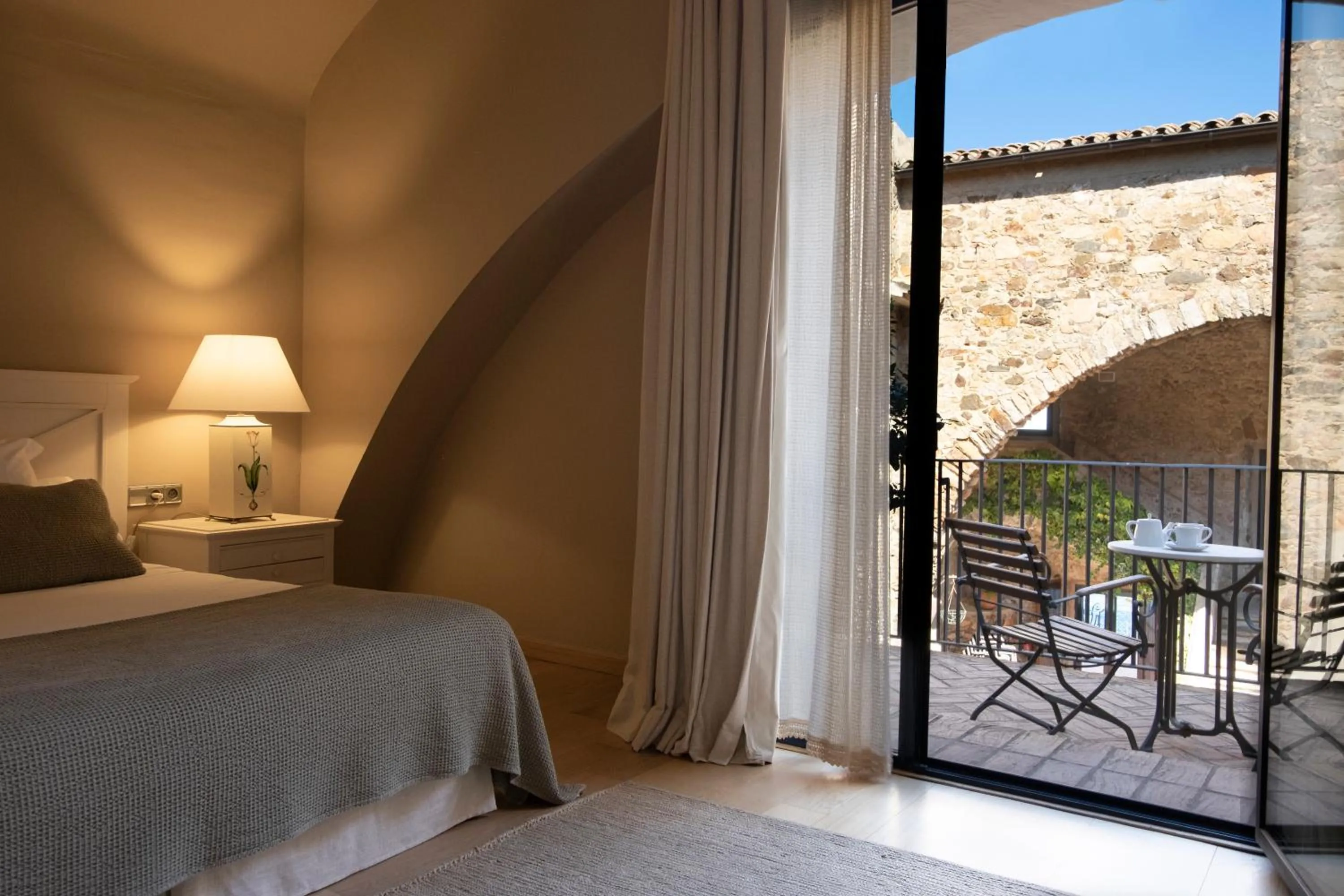 Bed in El Far Hotel Restaurant