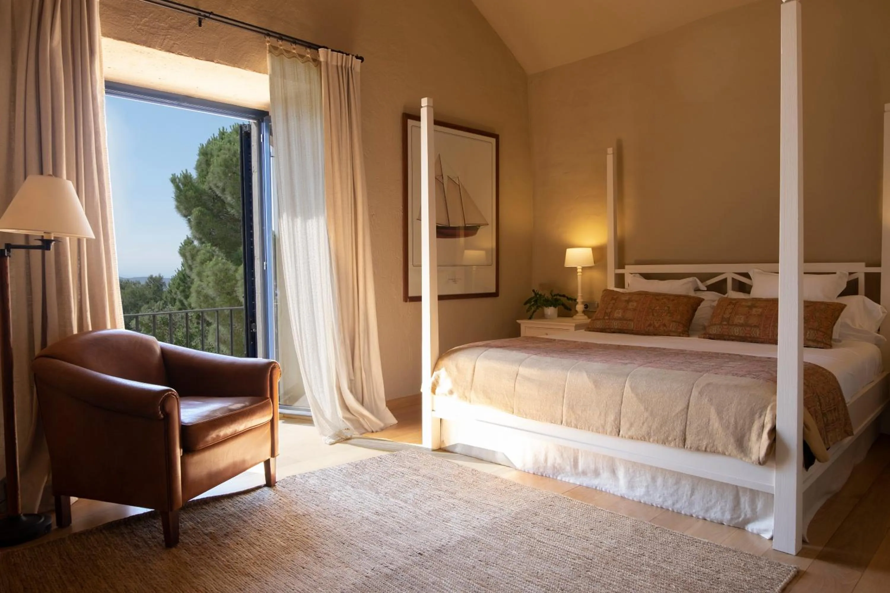 Bed in El Far Hotel Restaurant