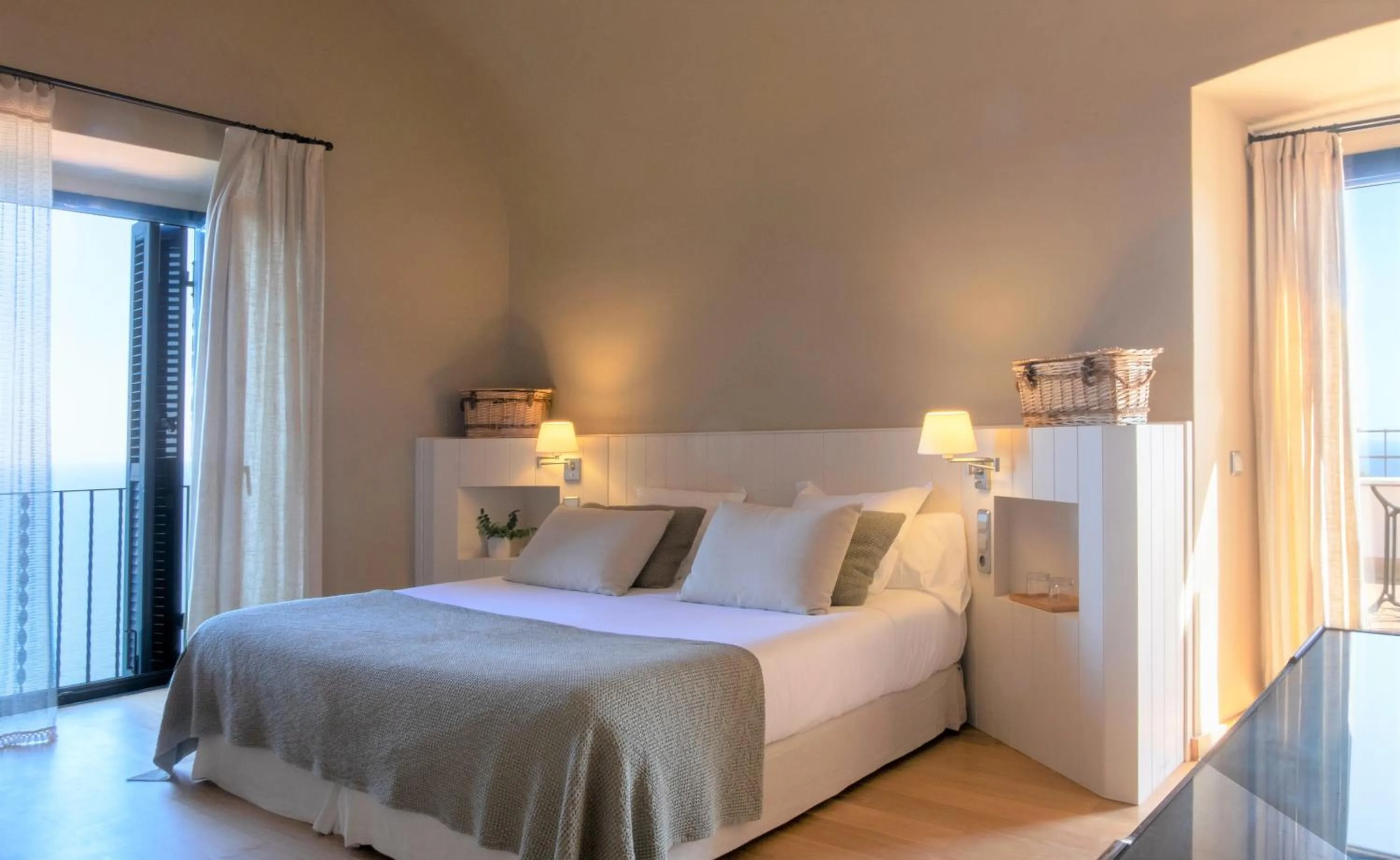 Bed in El Far Hotel Restaurant