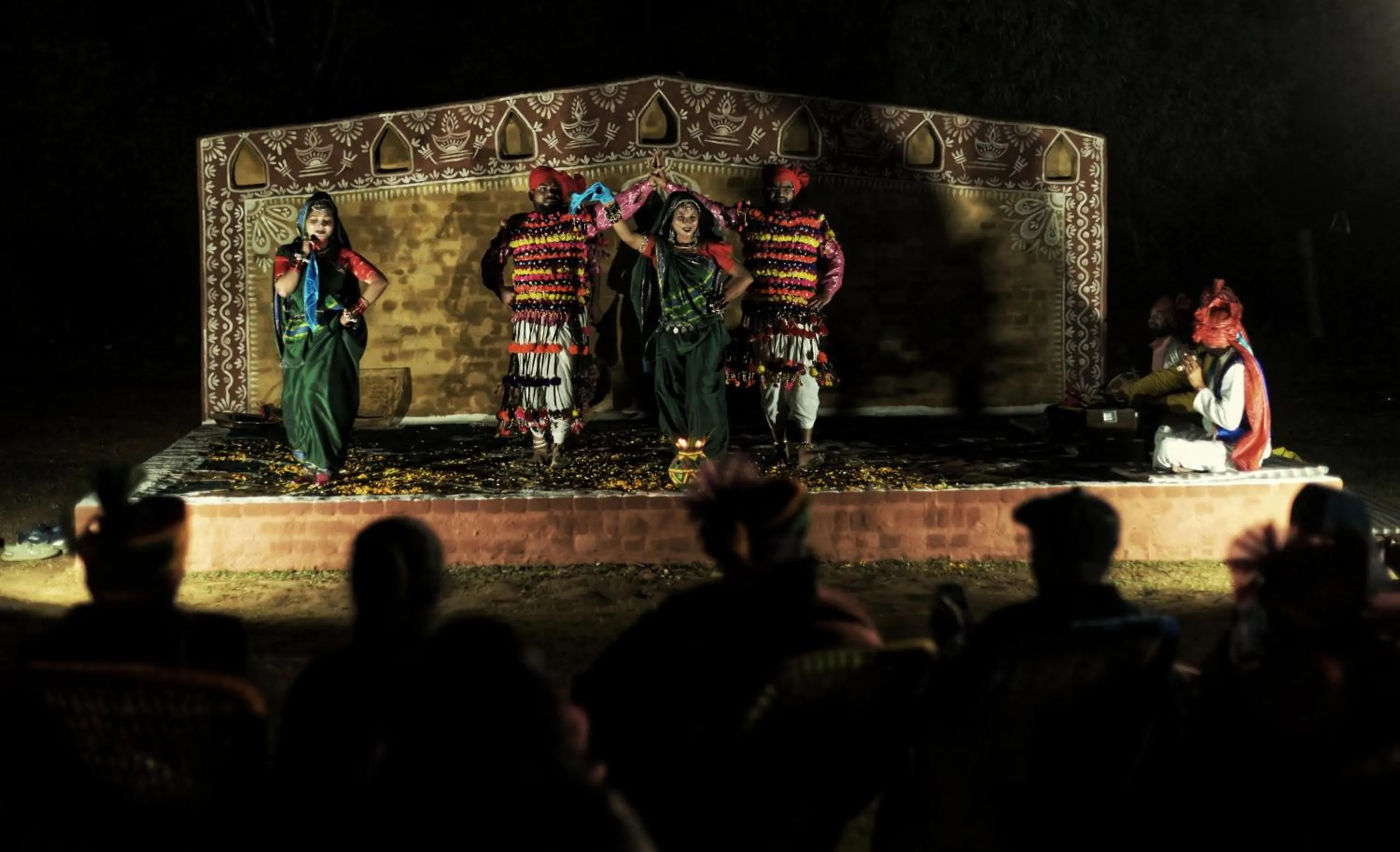 Night in Bundeli Camps and Resorts, Panna