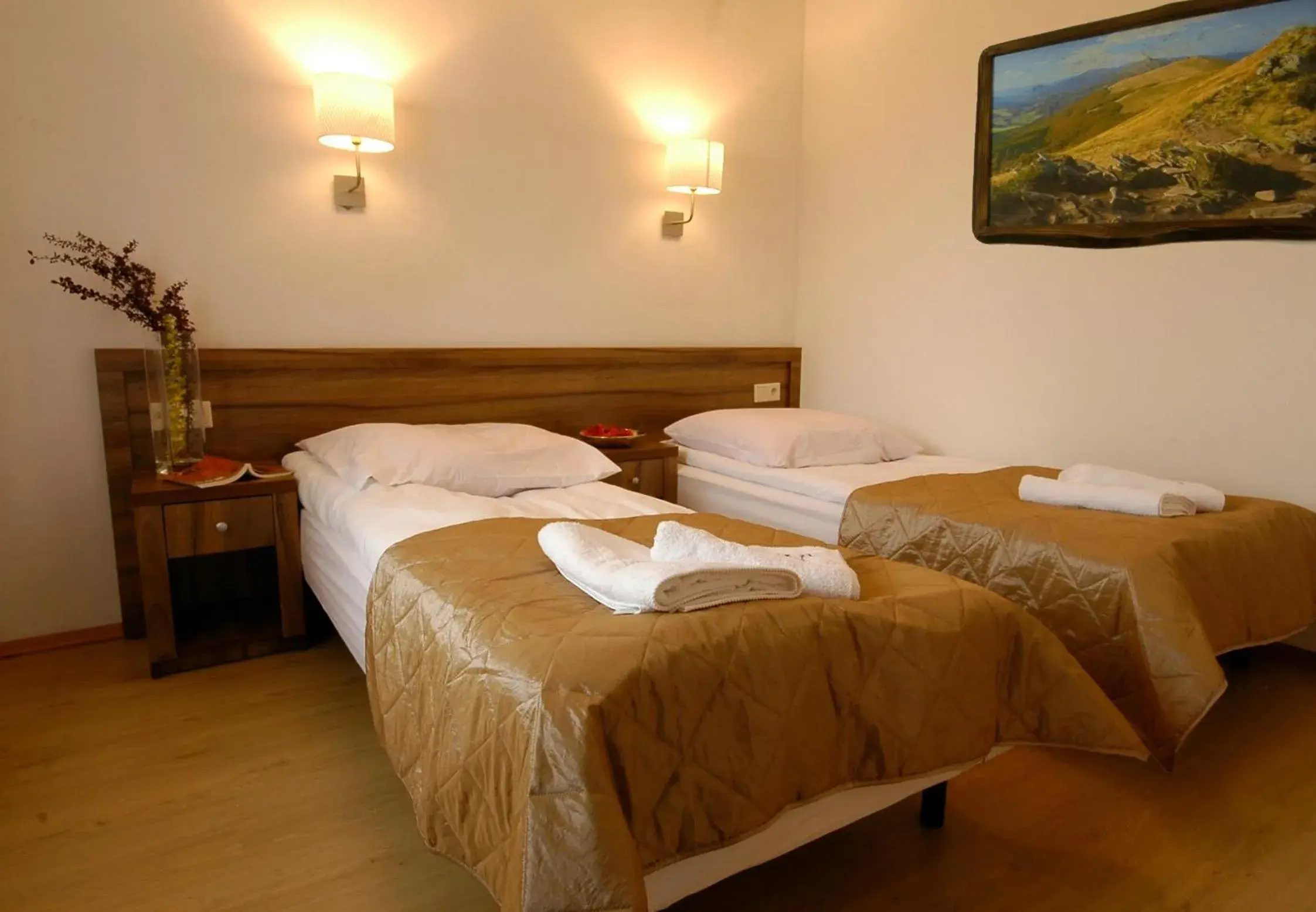 Twin Room in Dom na Skale - Apartamenty w Bieszczadach nad Soliną Twin Room in Dom na Skale - Apartamenty w Bieszczadach nad Soliną