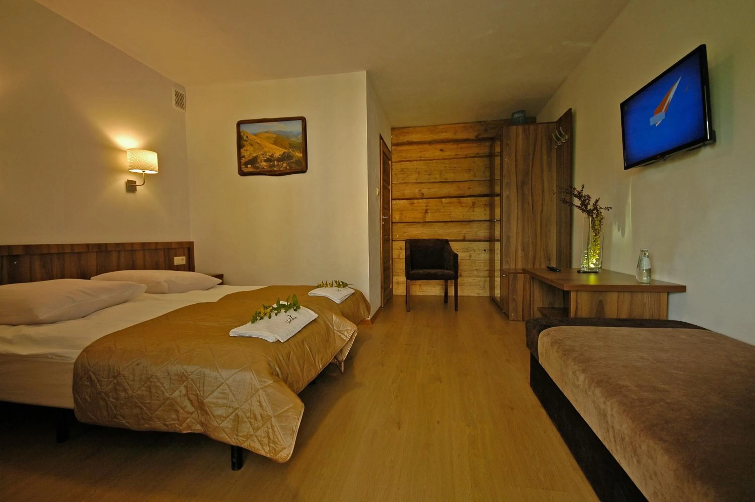 Photo of the whole room in Dom na Skale - Apartamenty w Bieszczadach nad Soliną