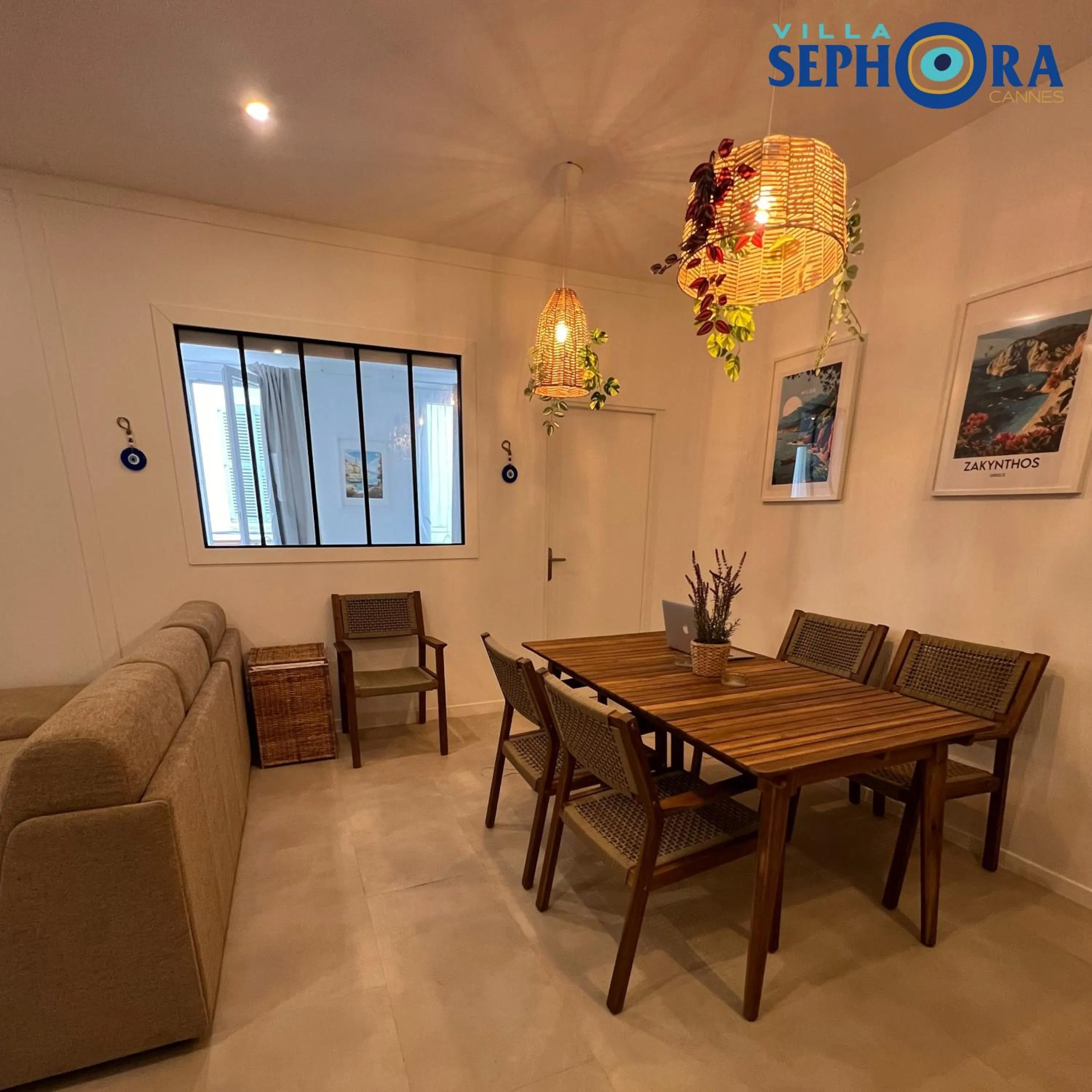 Living room in VILLA SEPHORA CANNES