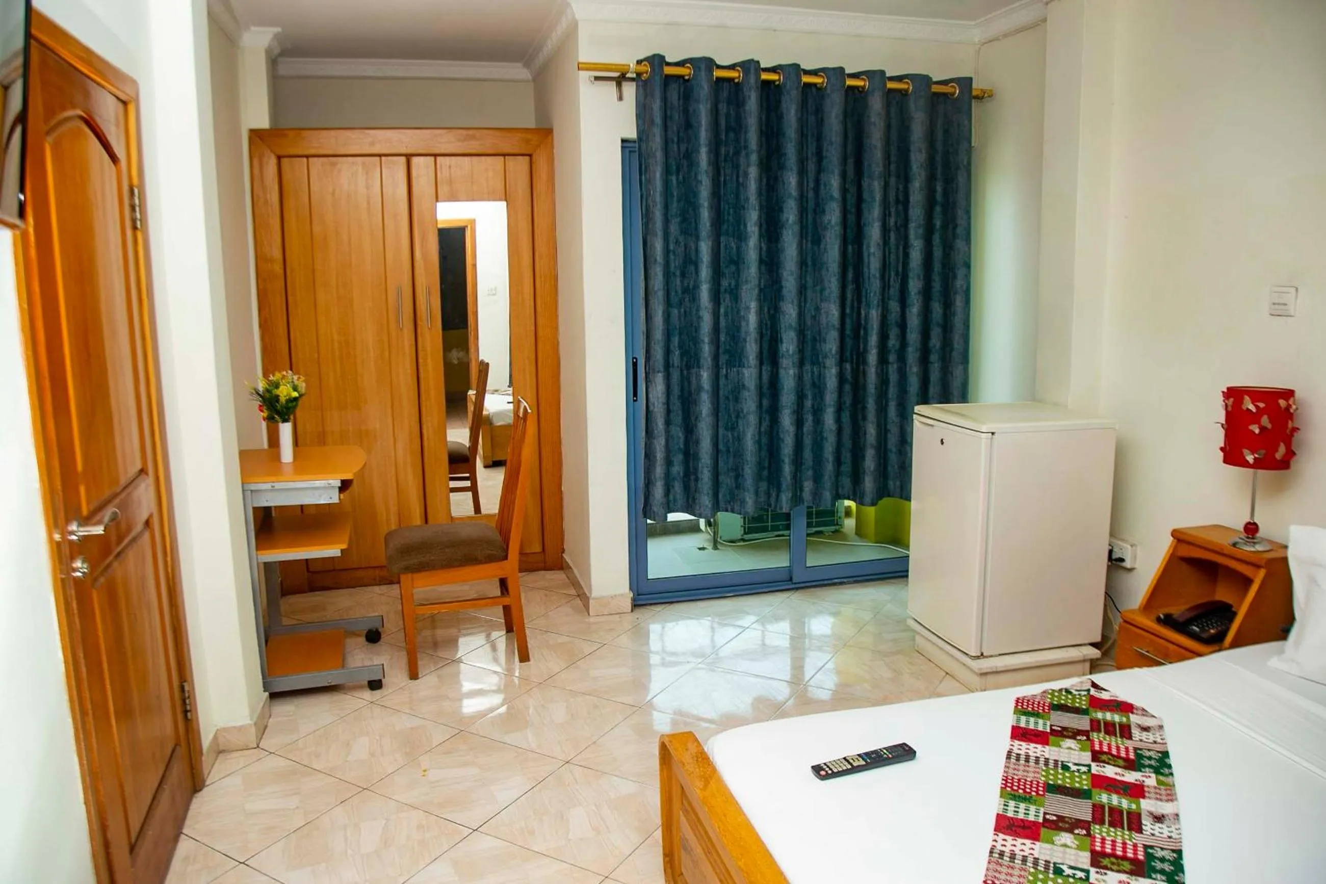 Photo of the whole room in Brookvale Hotel