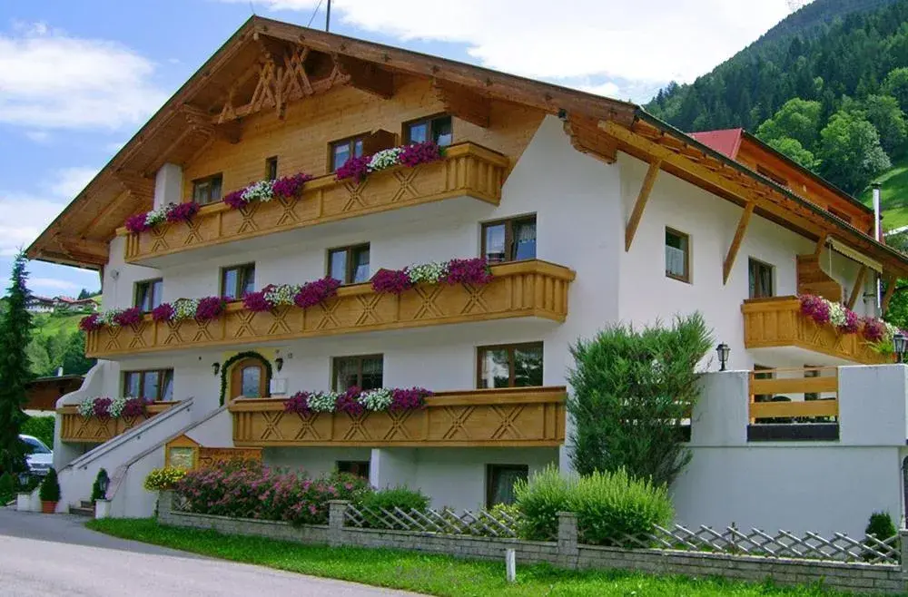 Apartments Pitztaler Nachtigall Apartments Pitztaler Nachtigall