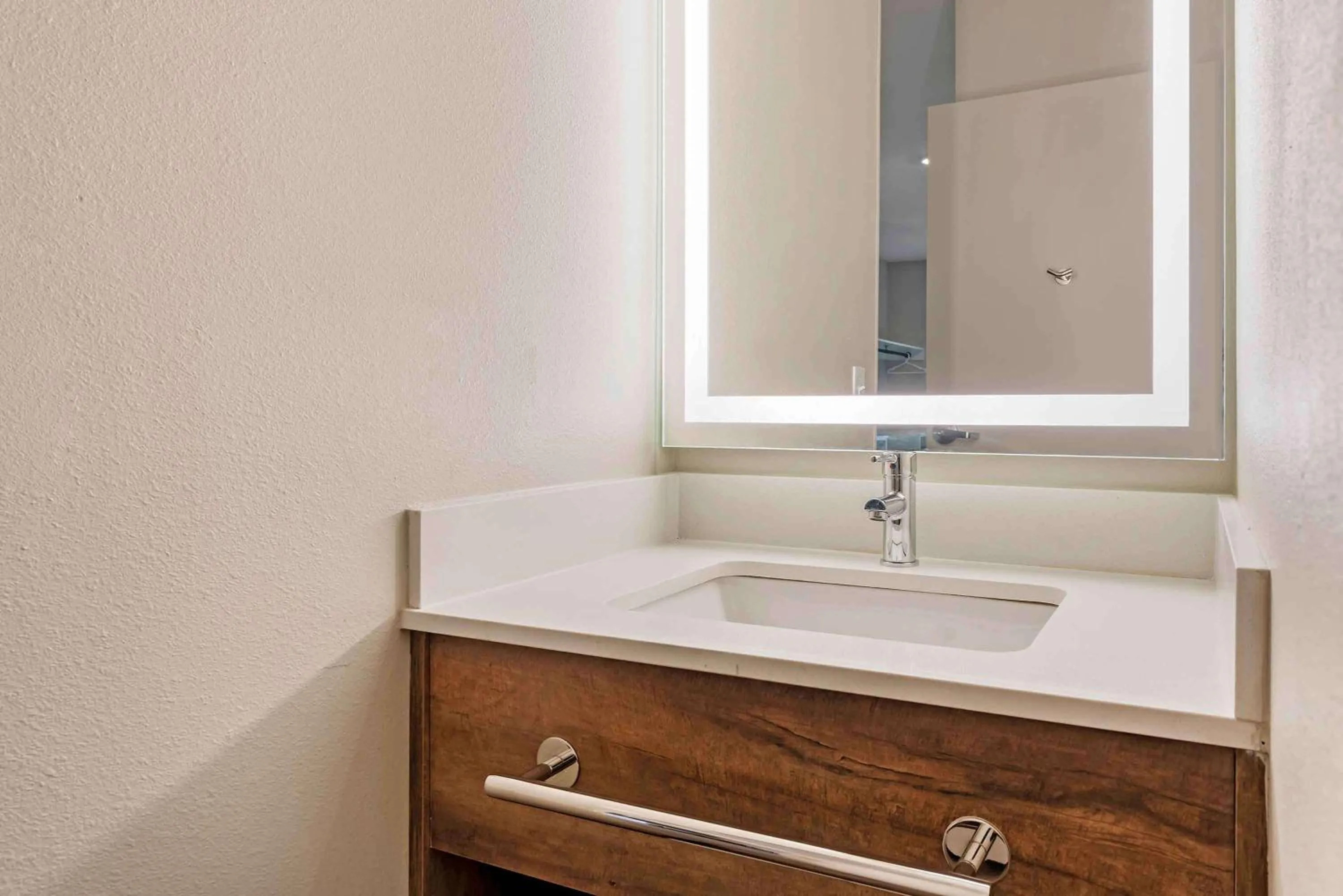 Bathroom in Extended Stay America Premier Suites - Pueblo