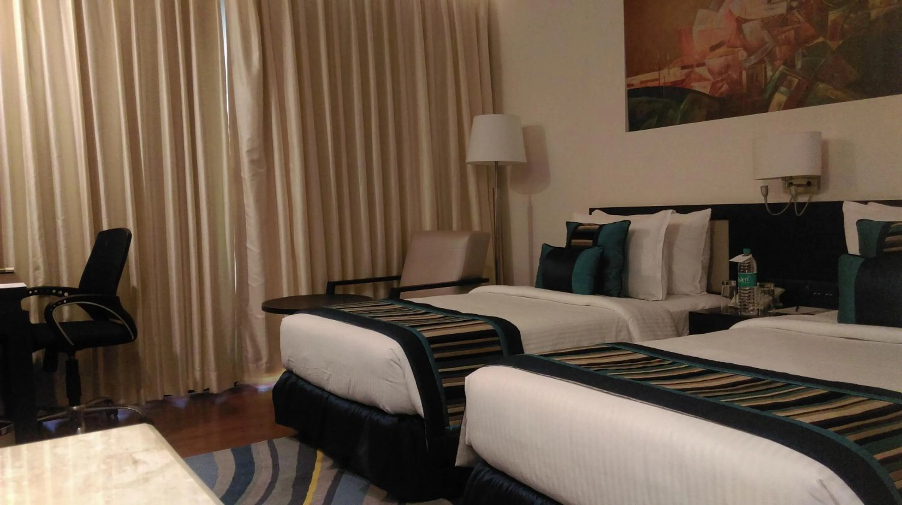 Bed in Country Inn & Suites by Radisson, Bhiwadi