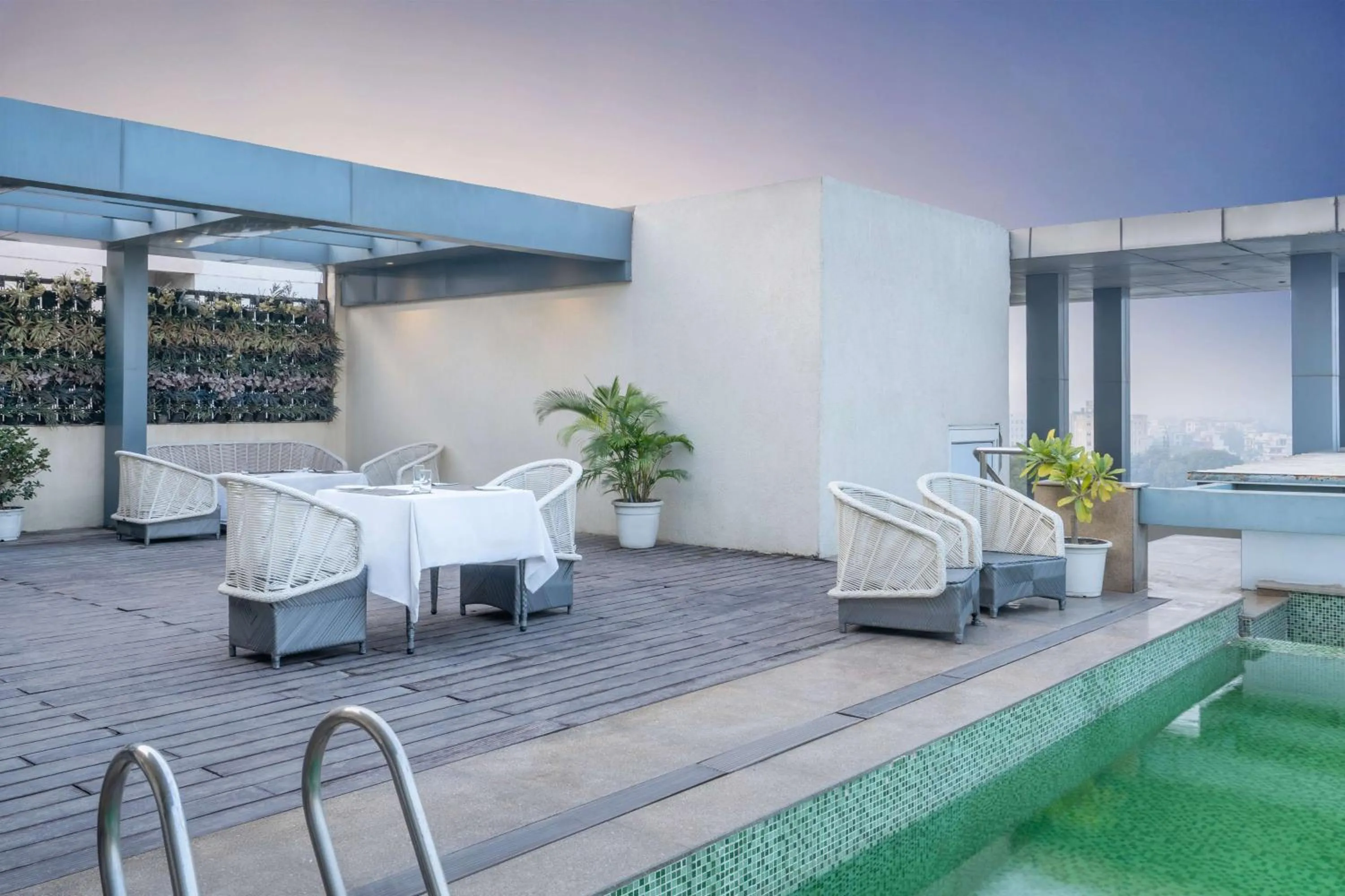 Restaurant/places to eat in Country Inn & Suites by Radisson, Bhiwadi