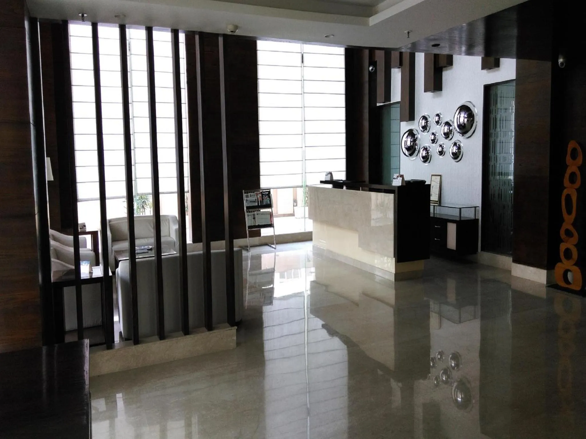 Lobby or reception in Country Inn & Suites by Radisson, Bhiwadi
