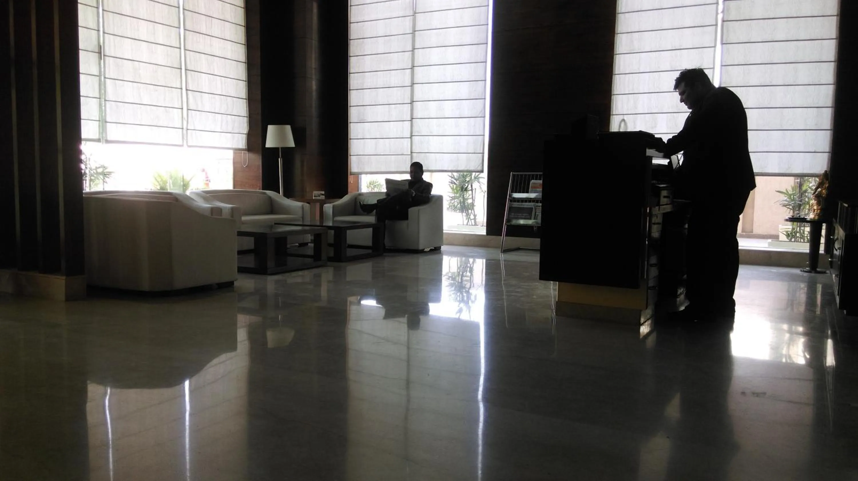 Lobby or reception in Country Inn & Suites by Radisson, Bhiwadi