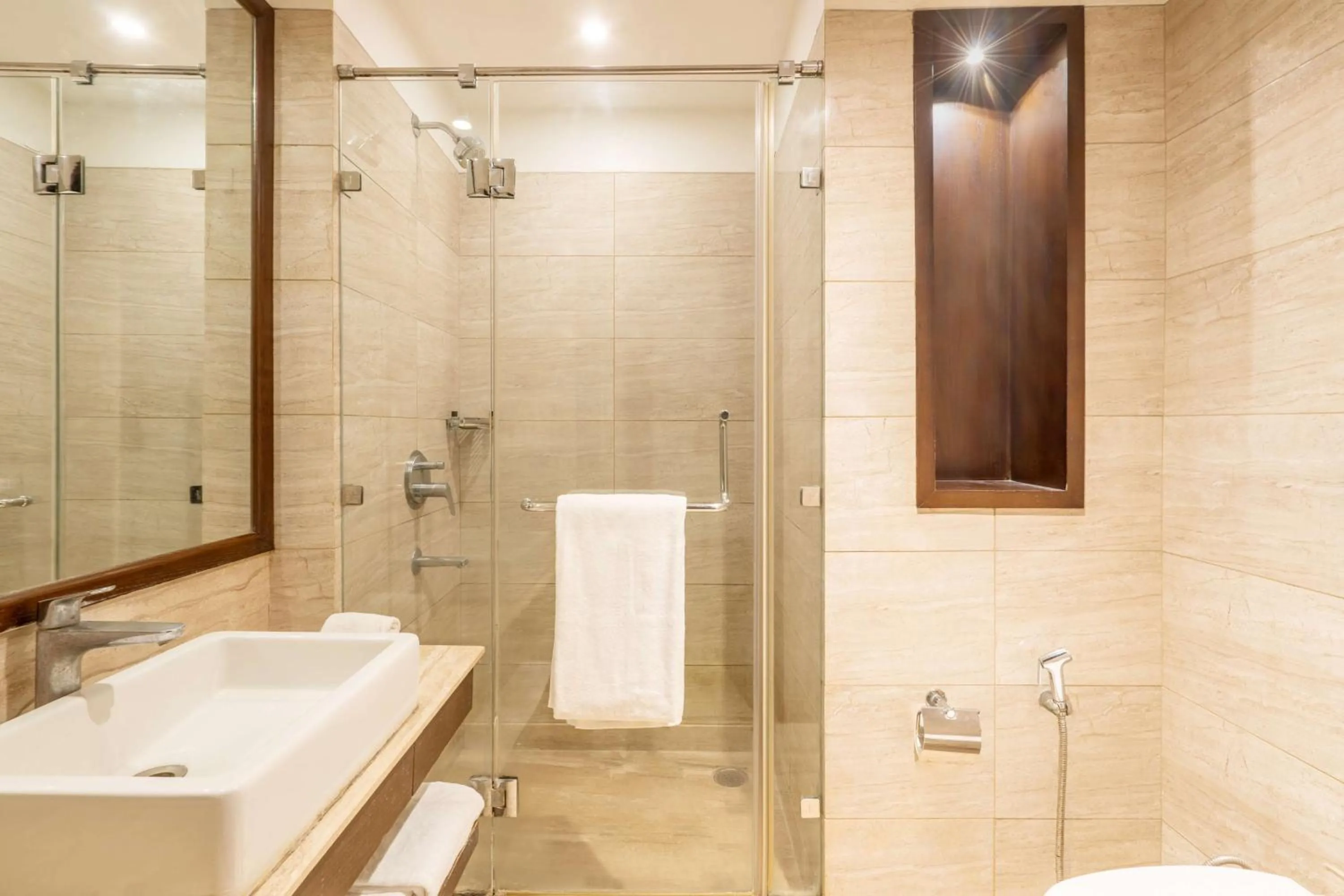 Shower in Country Inn & Suites by Radisson, Bhiwadi