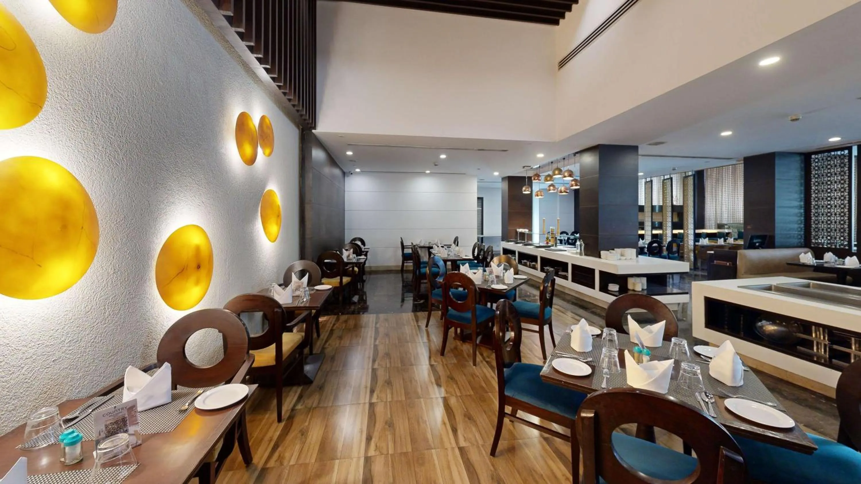 Restaurant/places to eat in Country Inn & Suites by Radisson, Gurugram Sohna Road