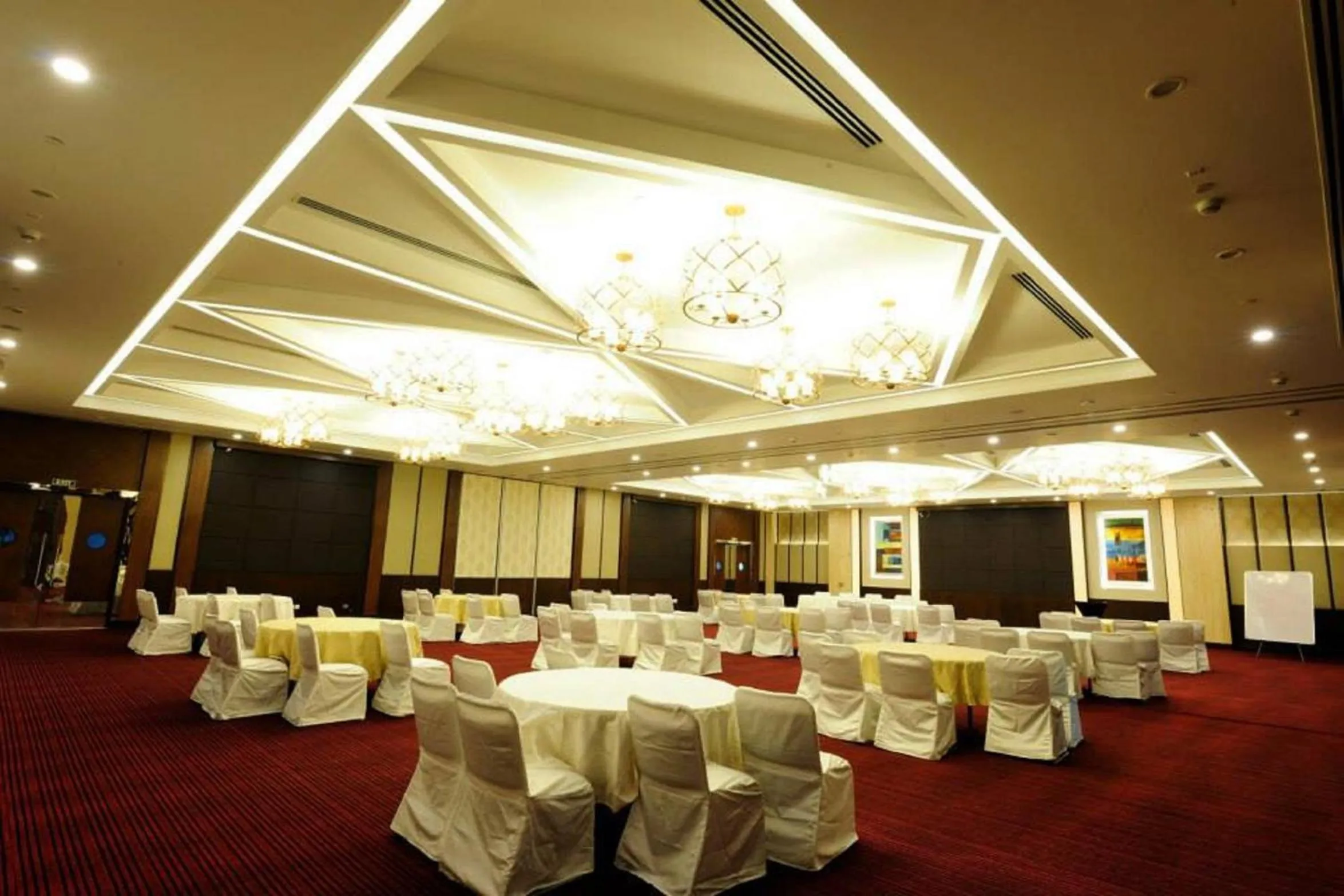 Banquet/Function facilities in Country Inn & Suites by Radisson, Gurugram Sohna Road