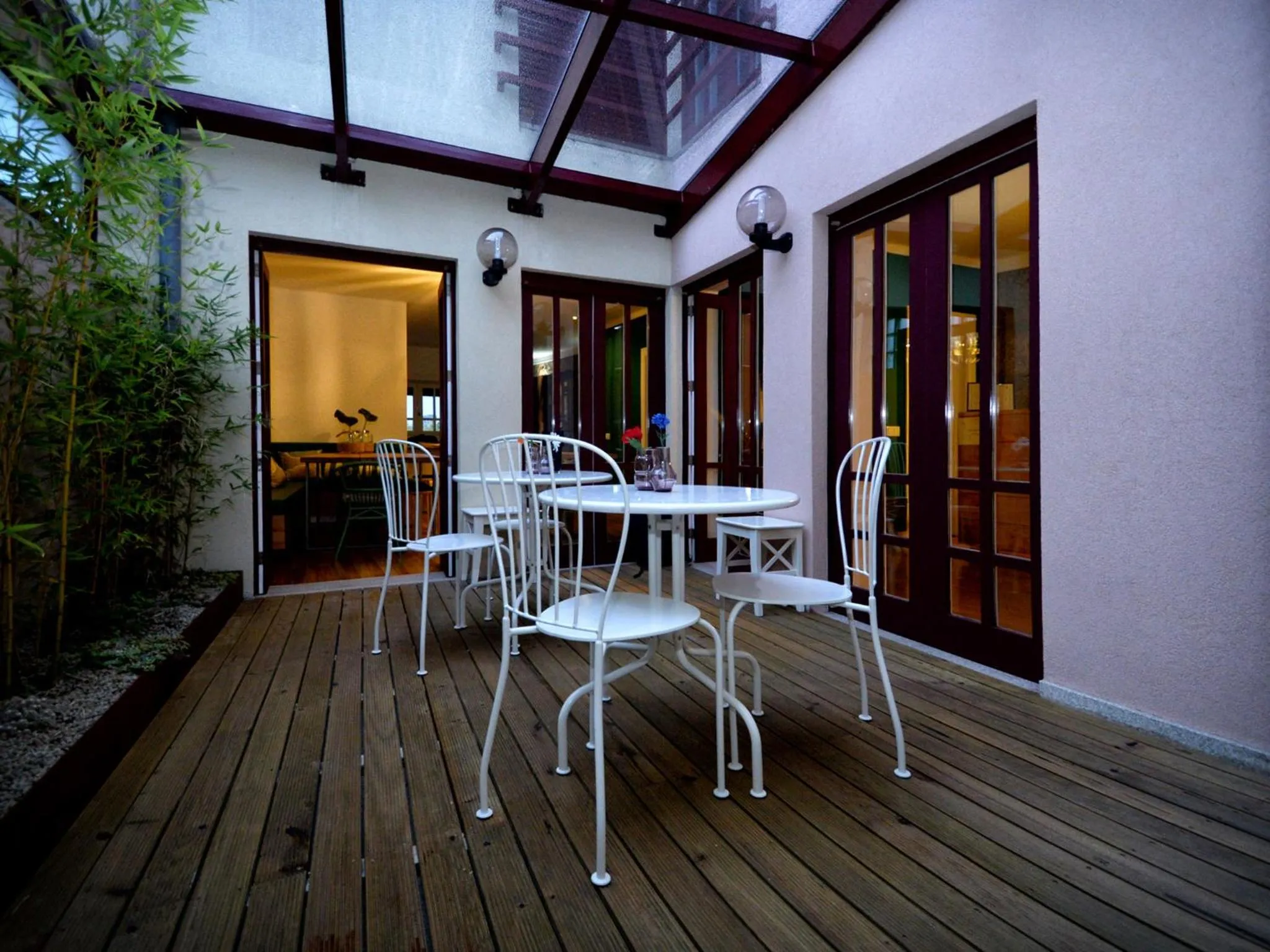 Patio in GuimaraesLiving - Hostel & Adventure