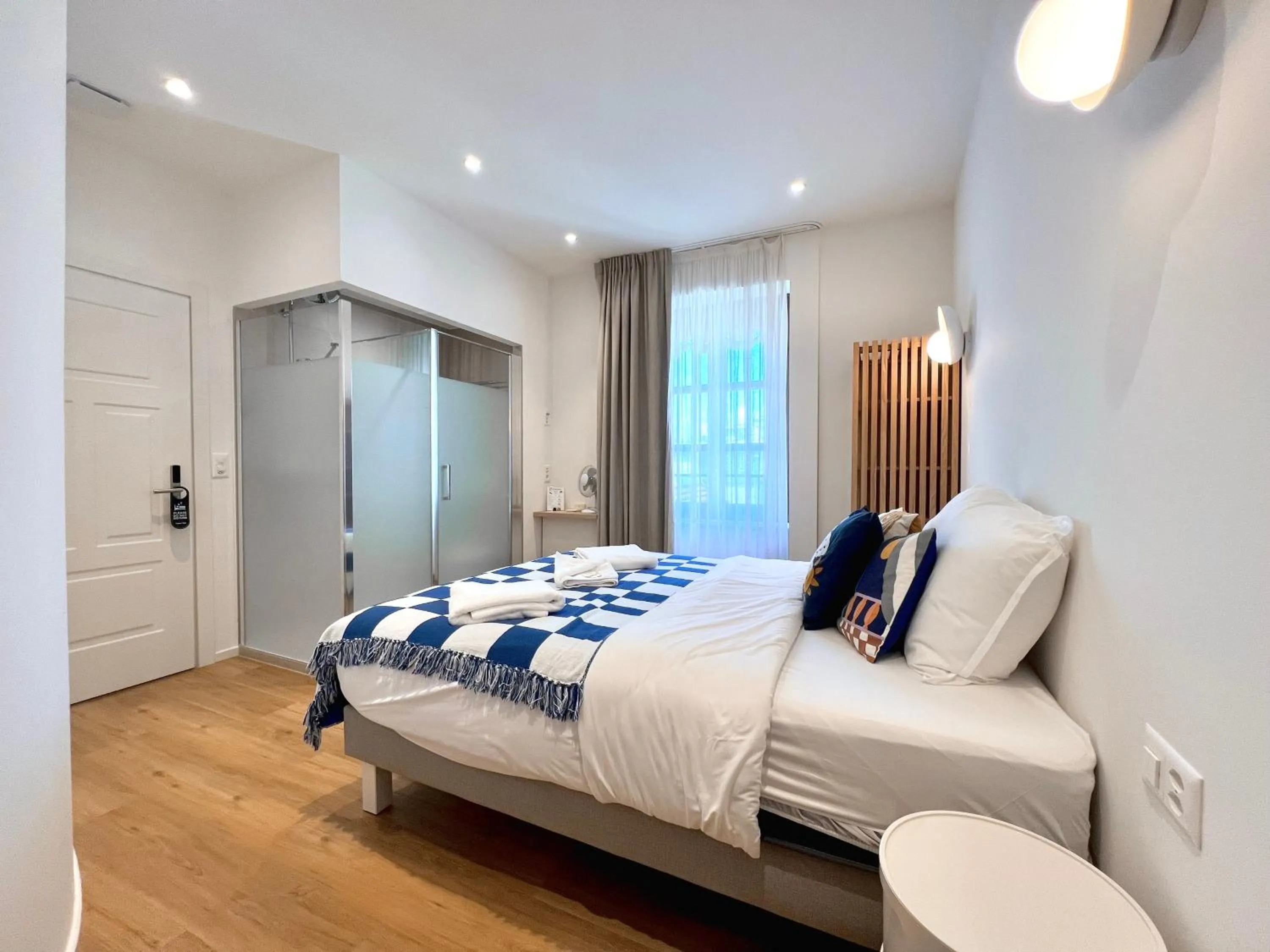 Photo of the whole room, Bed in Rhodania Boutique Hôtel