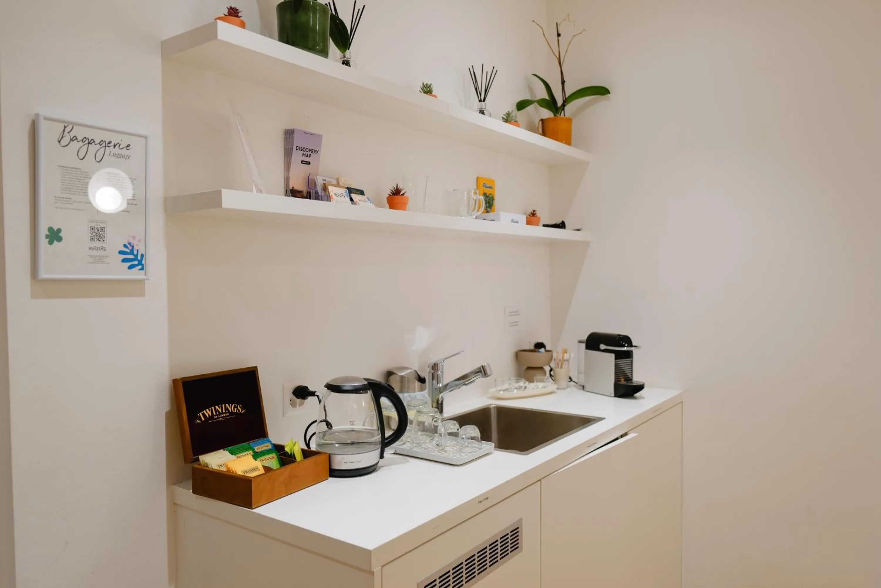 Coffee/tea facilities in Rhodania Boutique Hôtel