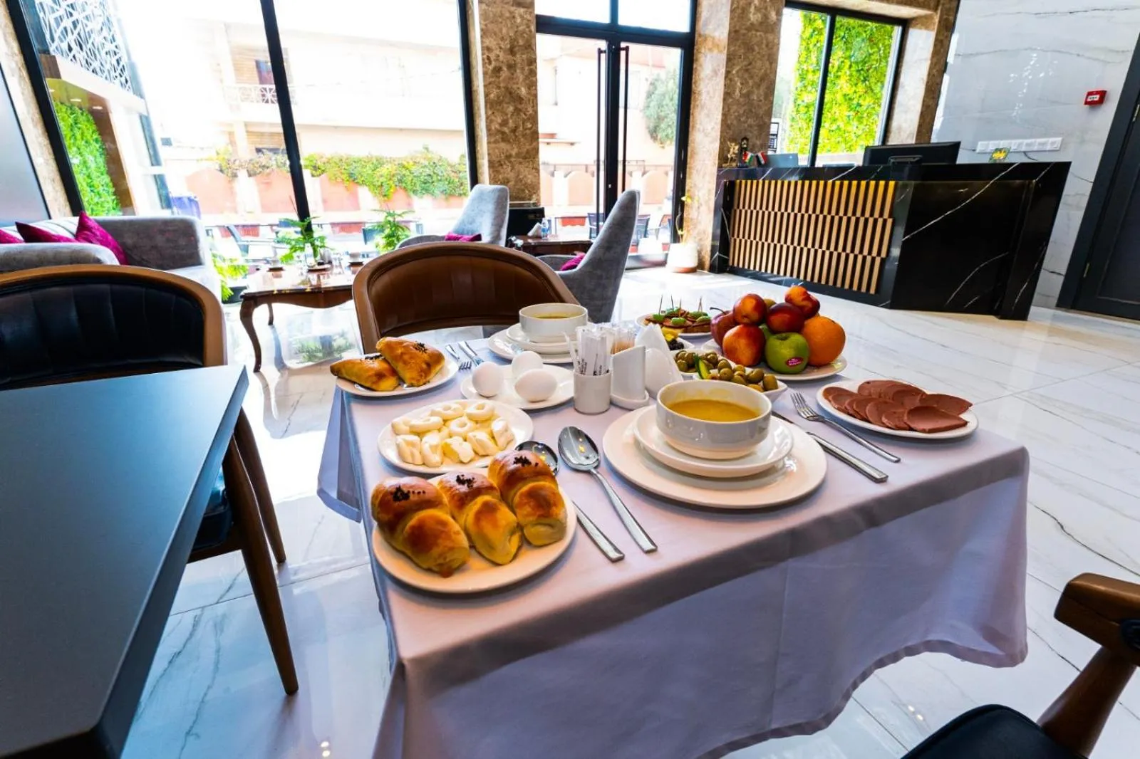 Food and drinks in Havana View hotel