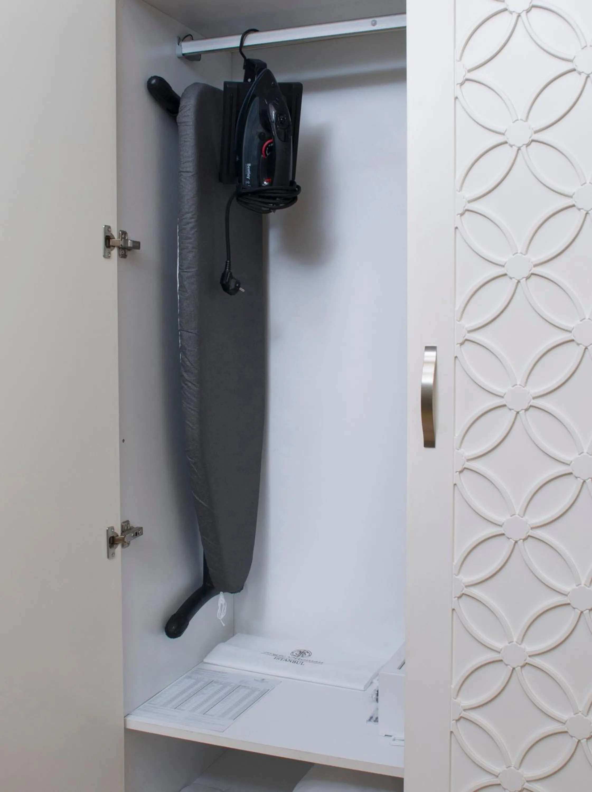 wardrobe in Régie Ottoman Istanbul - Special Category