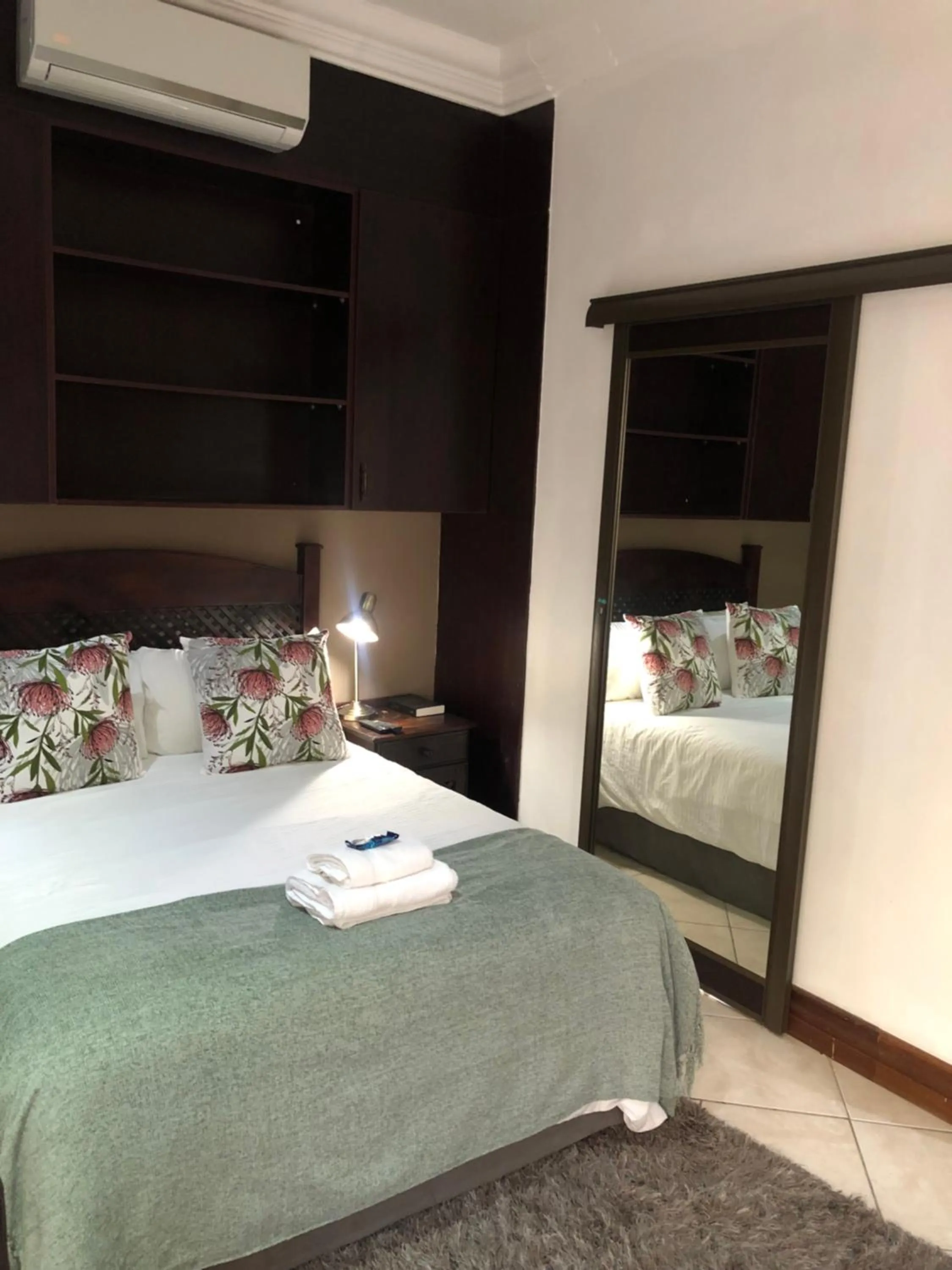 Bedroom, Bed in Casa Flora Guesthouse